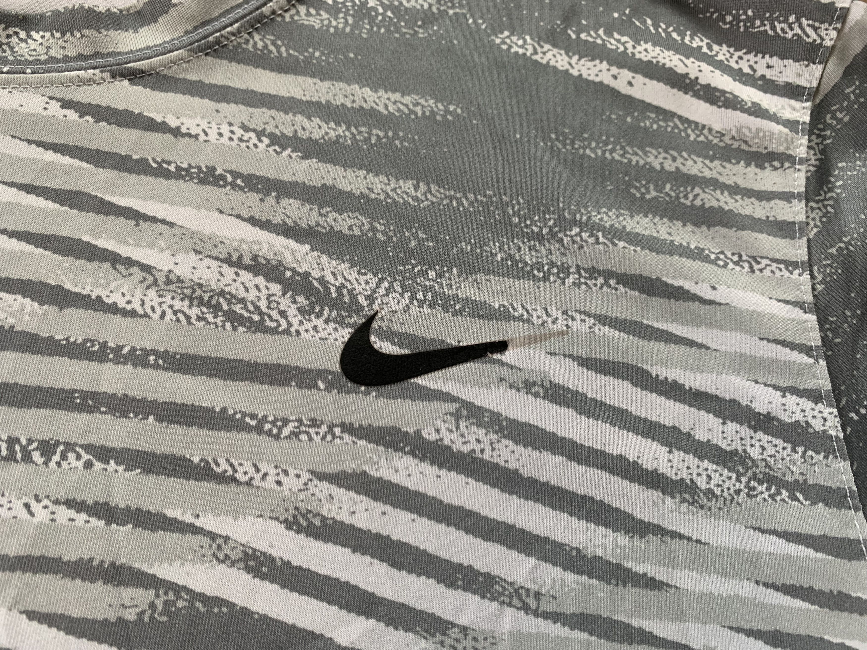 Nike × Vintage The Nike Tee Training T Shirt Size US L / EU 52-54 / 3 - 4 Thumbnail