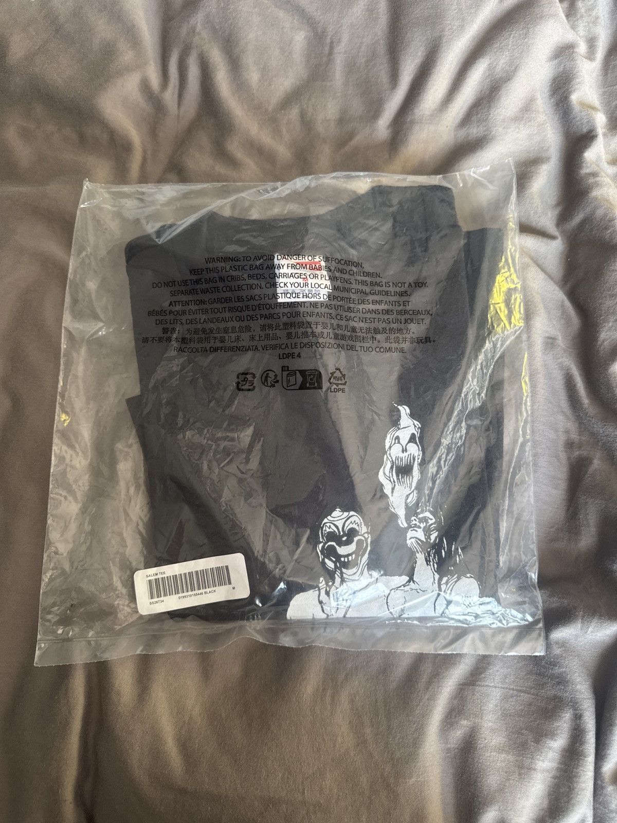 Supreme Salem x Supreme Black tee Size US M / EU 48-50 / 2 - 1 Thumbnail