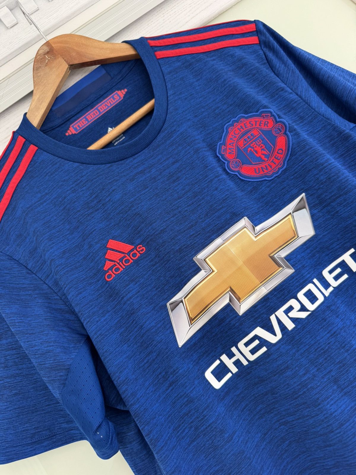 Adidas Manchester United 2016-2017 Away Soccer Jersey Football Kit Size US M / EU 48-50 / 2 - 7 Thumbnail