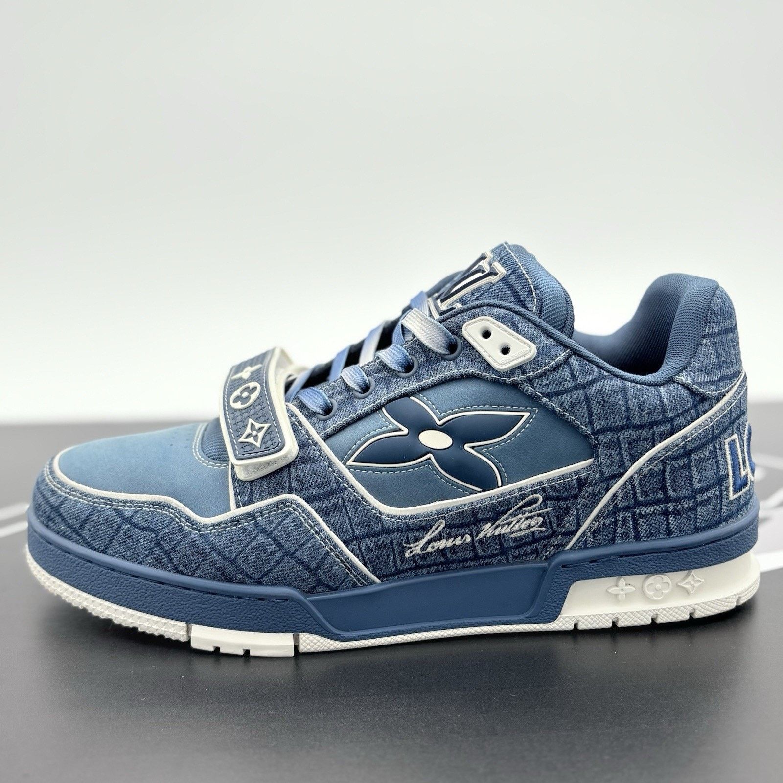 Louis Vuitton Louis Vuitton Trainer Strap ' Blue Crocodile ' | EXCELLENT! Size US 9.5 / EU 42-43 - 8 Thumbnail