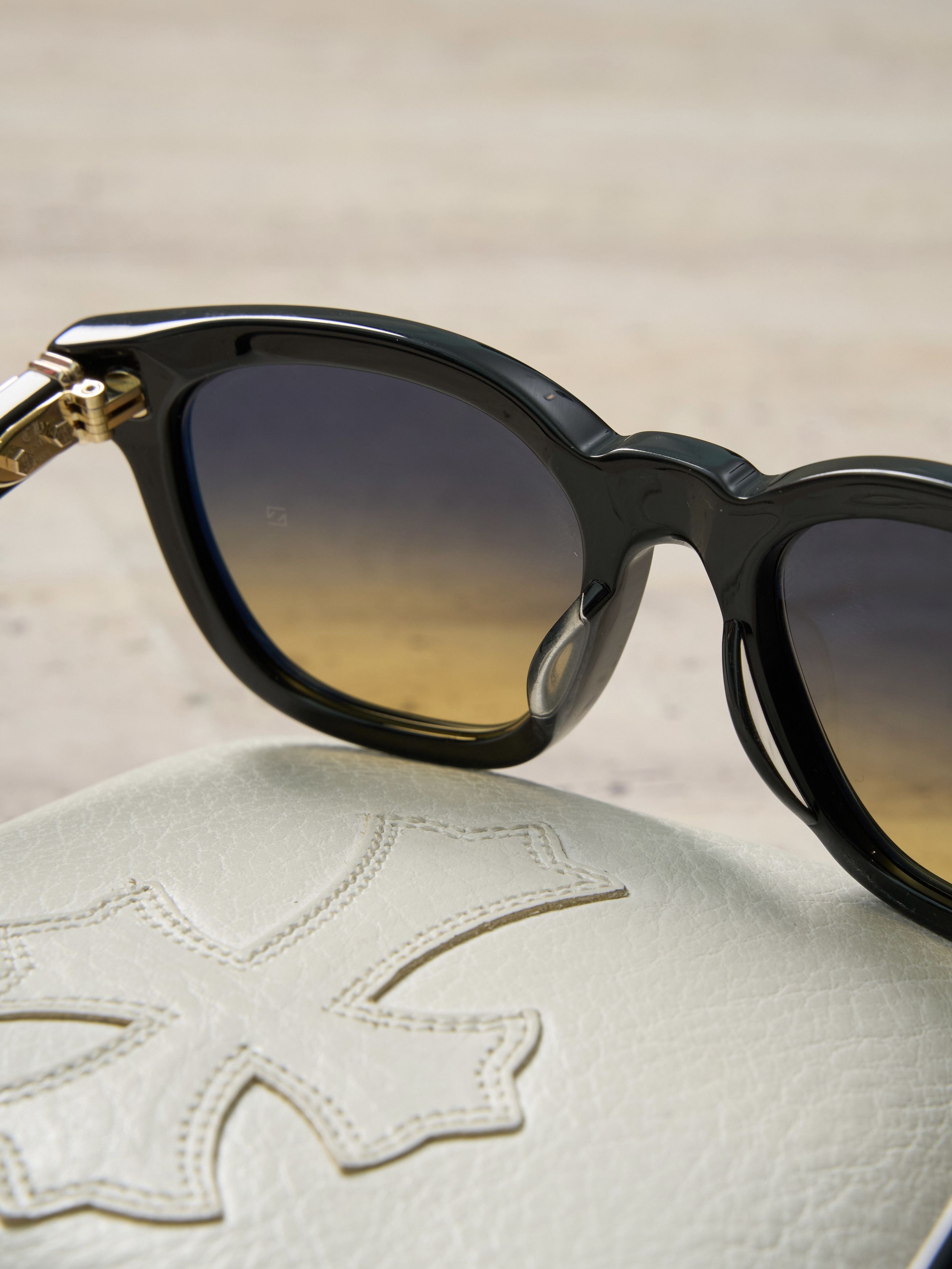 Chrome Hearts CHROME HEARTS SMOKE SHOW SUNGLASSES Size ONE SIZE - 7 Thumbnail