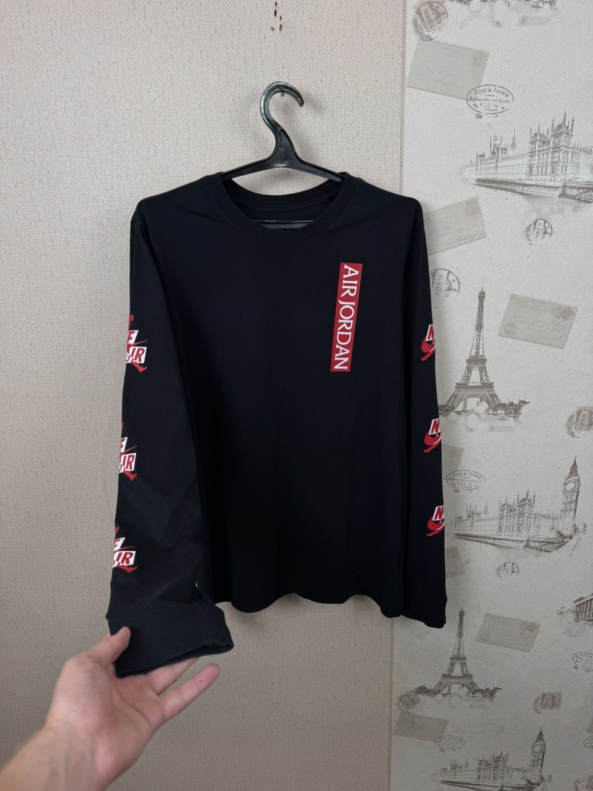 Jordan Brand Air Jordan Long Sleeve Classic Jumpman L Sports Black Men Size US L / EU 52-54 / 3 - 1 Thumbnail