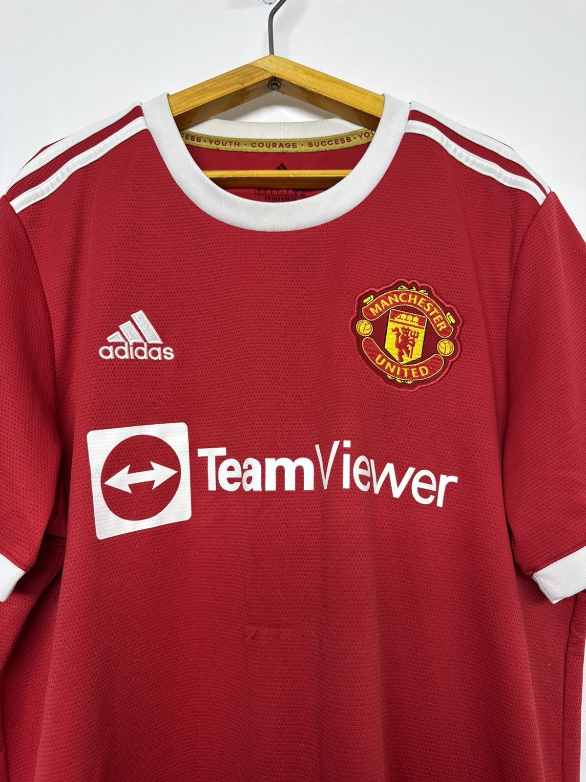 Adidas Manchester United 2021/2022 home football shirt Size US L / EU 52-54 / 3 - 3 Thumbnail