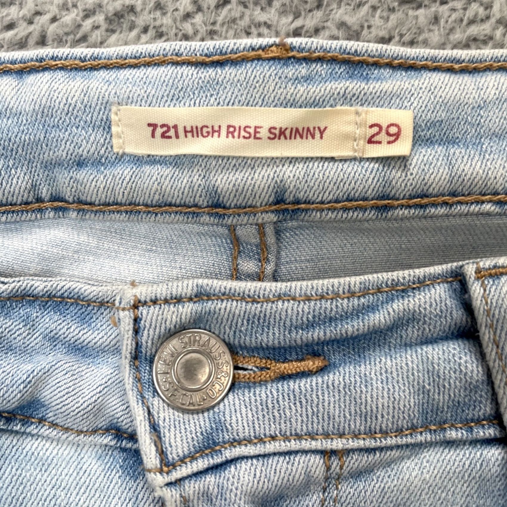 Levi's Levi's 721 Jeans Womens 29 Blue High Rise Skinny Denim Cotton Polyester Spandex Button Zip 5-Pocket 30 Inseam Light Wash - Regular Mens Womens Girls Size 29" - 4 Thumbnail