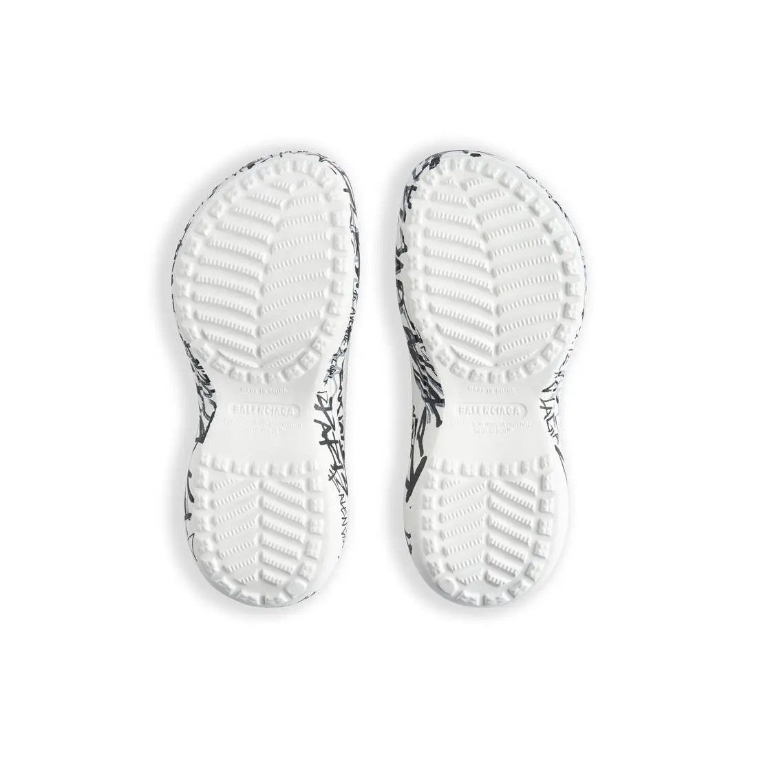 Balenciaga × Crocs o1w1db11125 Pool Crocs™ Graffiti Slide Sandals in White Size US 5 / IT 35 - 7 Thumbnail