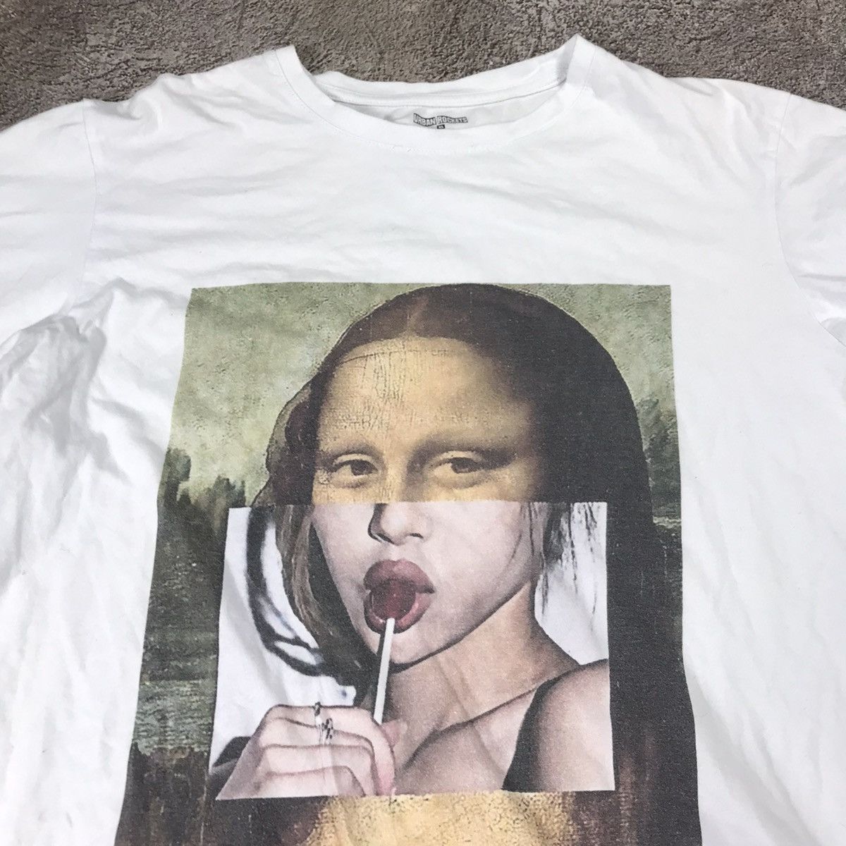 Vintage Vintage Y2K Mona Lisa Graphic Tee Streetwear Art Print XL Size US XL / EU 56 / 4 - 2 Thumbnail