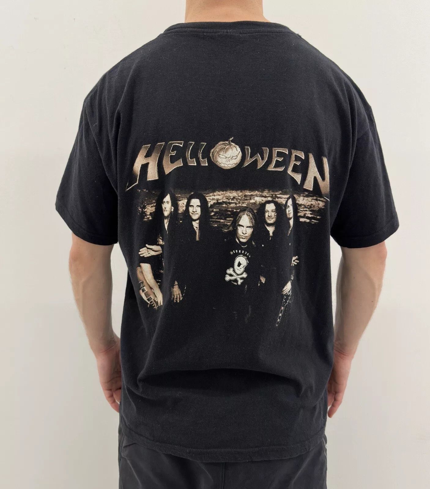 Vintage Vintage Helloween 1990s 90s SHIRT ROCK TOUR concert band Tee Size US XL / EU 56 / 4 - 2 Thumbnail
