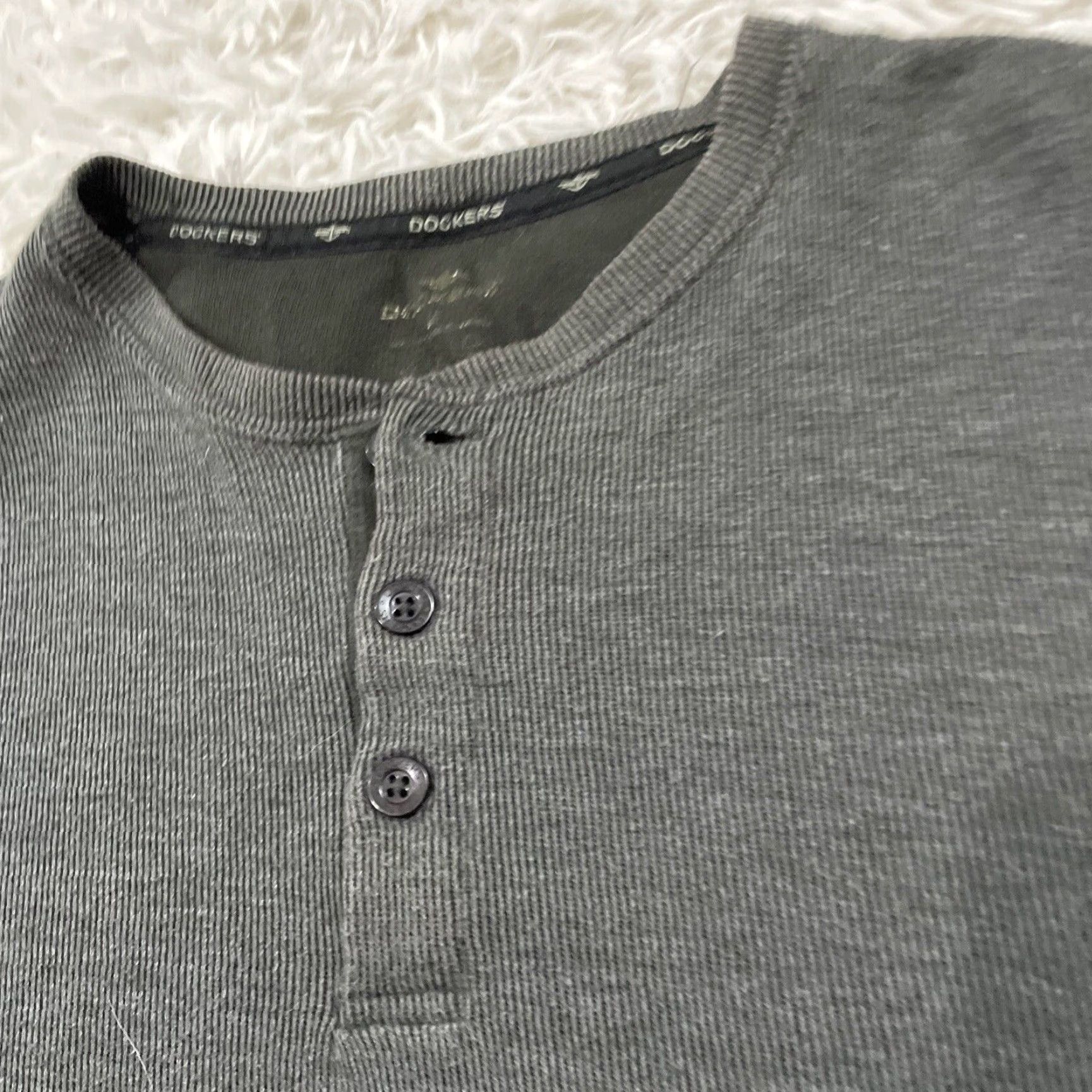 Dockers DOCKERS Henley Thermal Mens L Gray Charcoal Ribbed Long Sleeve Essential Basic L Shirt Mens Size US L / EU 52-54 / 3 - 4 Thumbnail