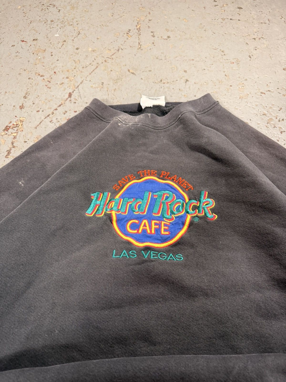 Hard Rock Cafe Vintage Distressed Ash Gray Faded Hard Rock Cafe Crewneck Size US XL / EU 56 / 4 - 2 Thumbnail