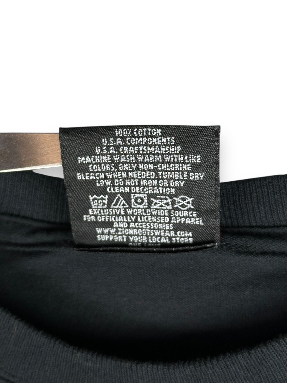 Jimi Hendrix × Vintage × Zion Rootswear Vintage 2009 Jimi Hendrix Fire T-Shirt Zion Tag Size US L / EU 52-54 / 3 - 11 Thumbnail