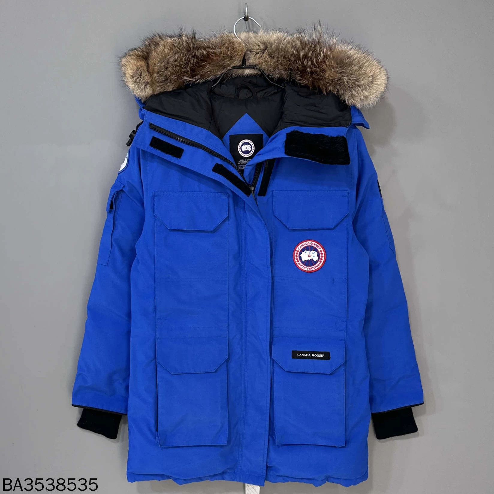 Canada Goose Blue Canada Goose Expedition Polar Bear Charity Mint XS Size US XS / EU 42 / 0 - 1 Thumbnail