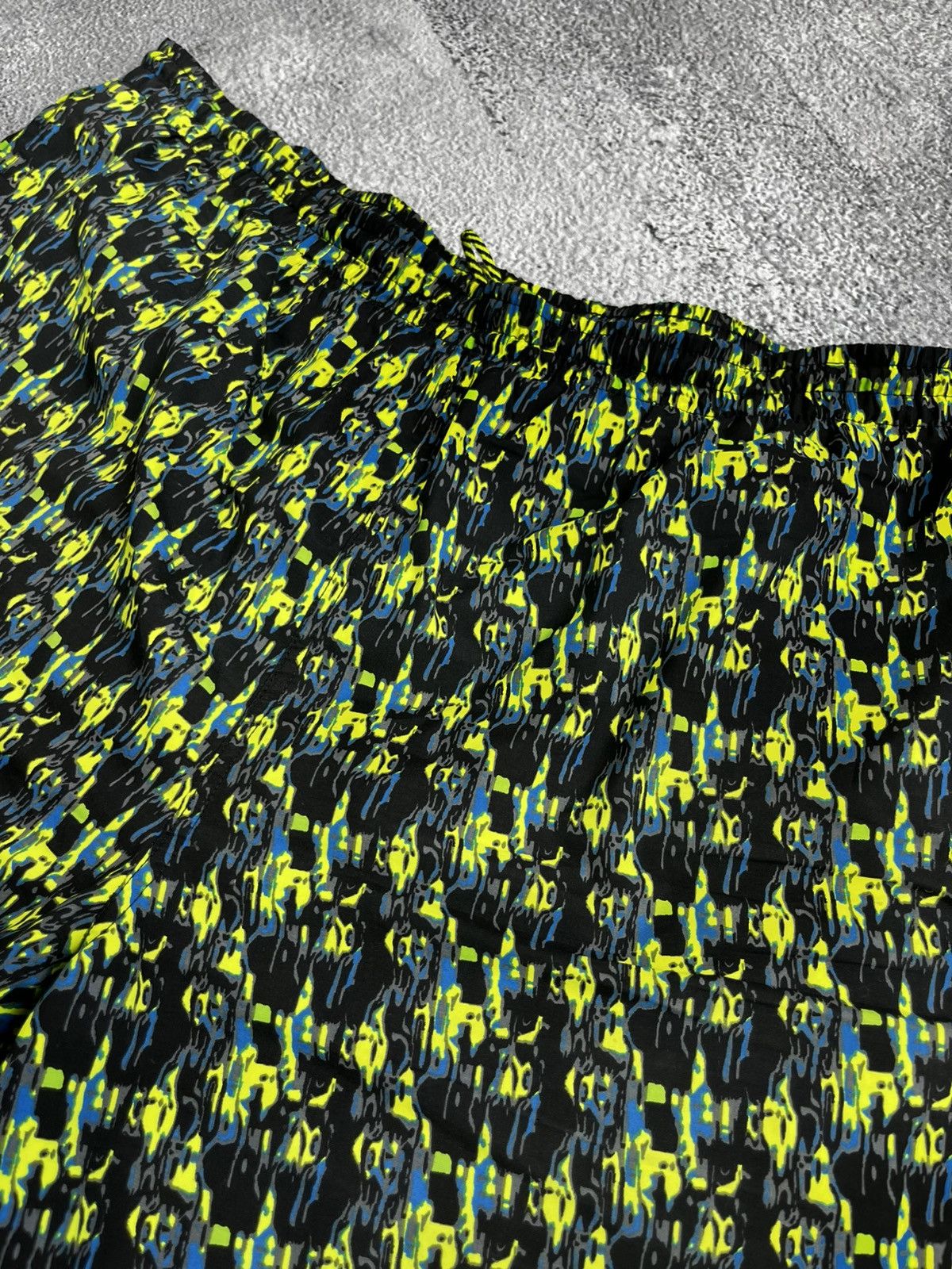 Nike Vintage 90s Nike Geometric Abstract All Over Swim shorts Size US 34 / EU 50 - 3 Thumbnail
