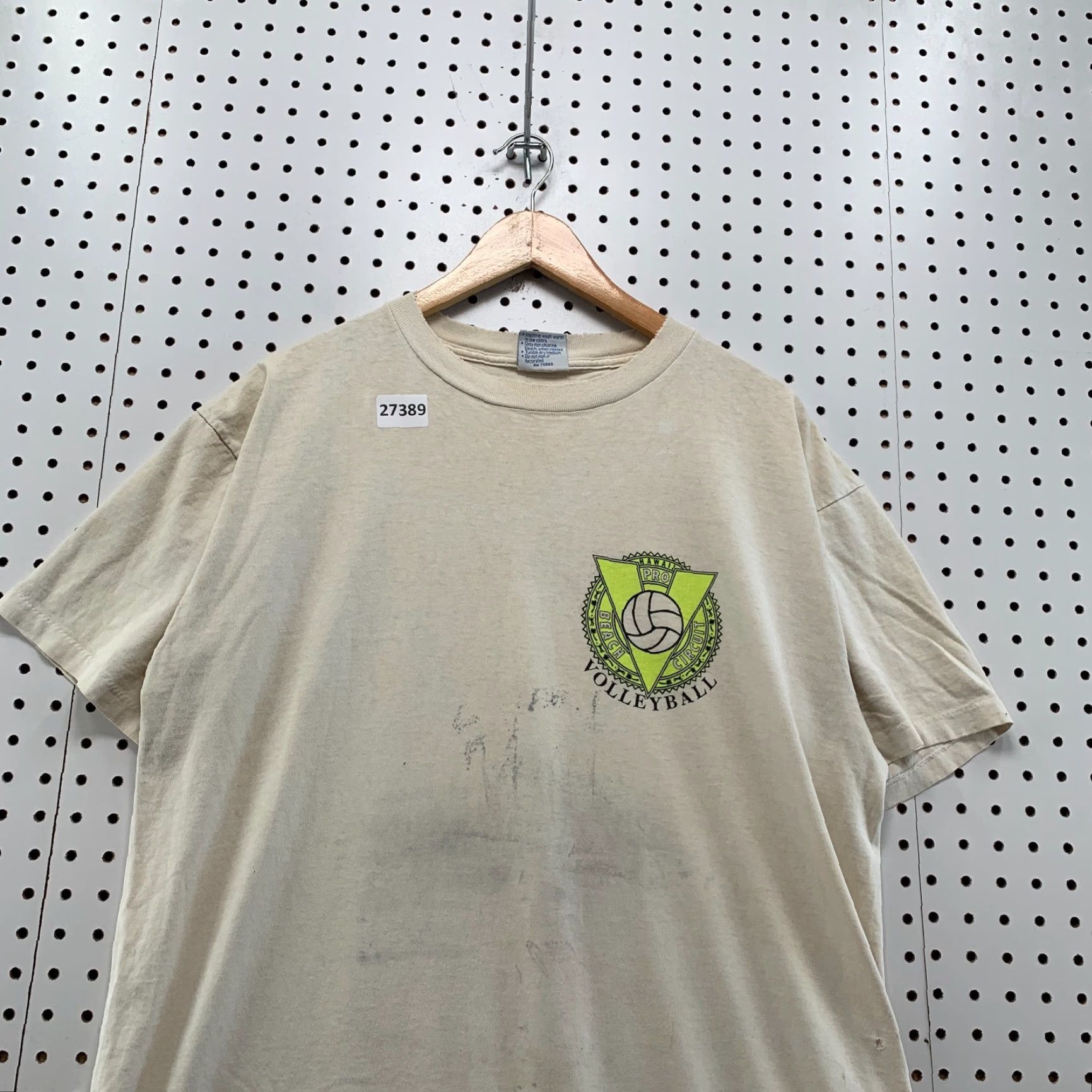 Vintage VTG Hawaii Pro Beach Circuit Volleyball Shirt XL Beige Unisex Adults 90s All Sport Crew Neck Short Sleeve Vintage T-Shirt Men Women 90s Theme Size US XL / EU 56 / 4 - 6 Thumbnail