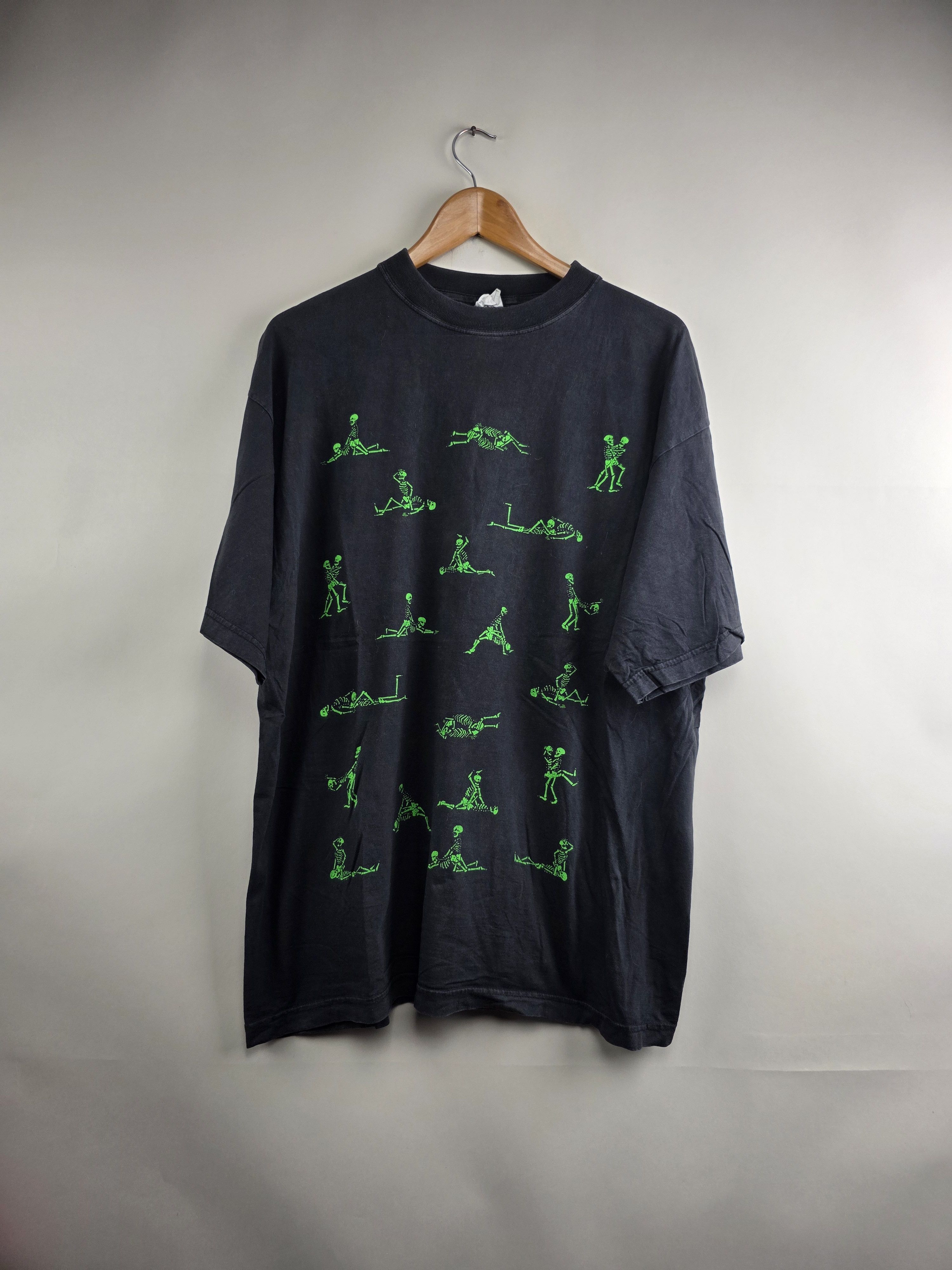 90s Bone In Love XL 23