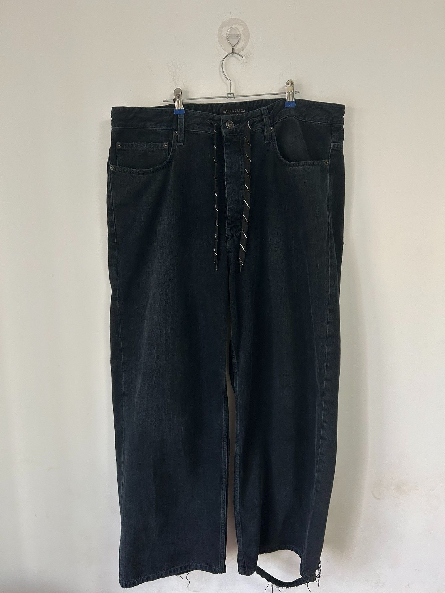 Balenciaga Balenciaga 24 Summer Baggy Drawstring Wide Leg Wrecking Jea Size US 26 / EU 42 - 1 Thumbnail