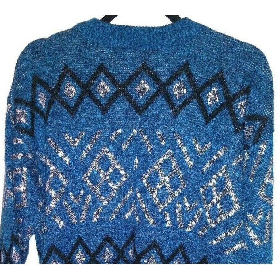 Le TIGRE Vintage Mens Sweater Aztec Geometric Sz M blue black USA Size US M / EU 48-50 / 2 - 8 Thumbnail