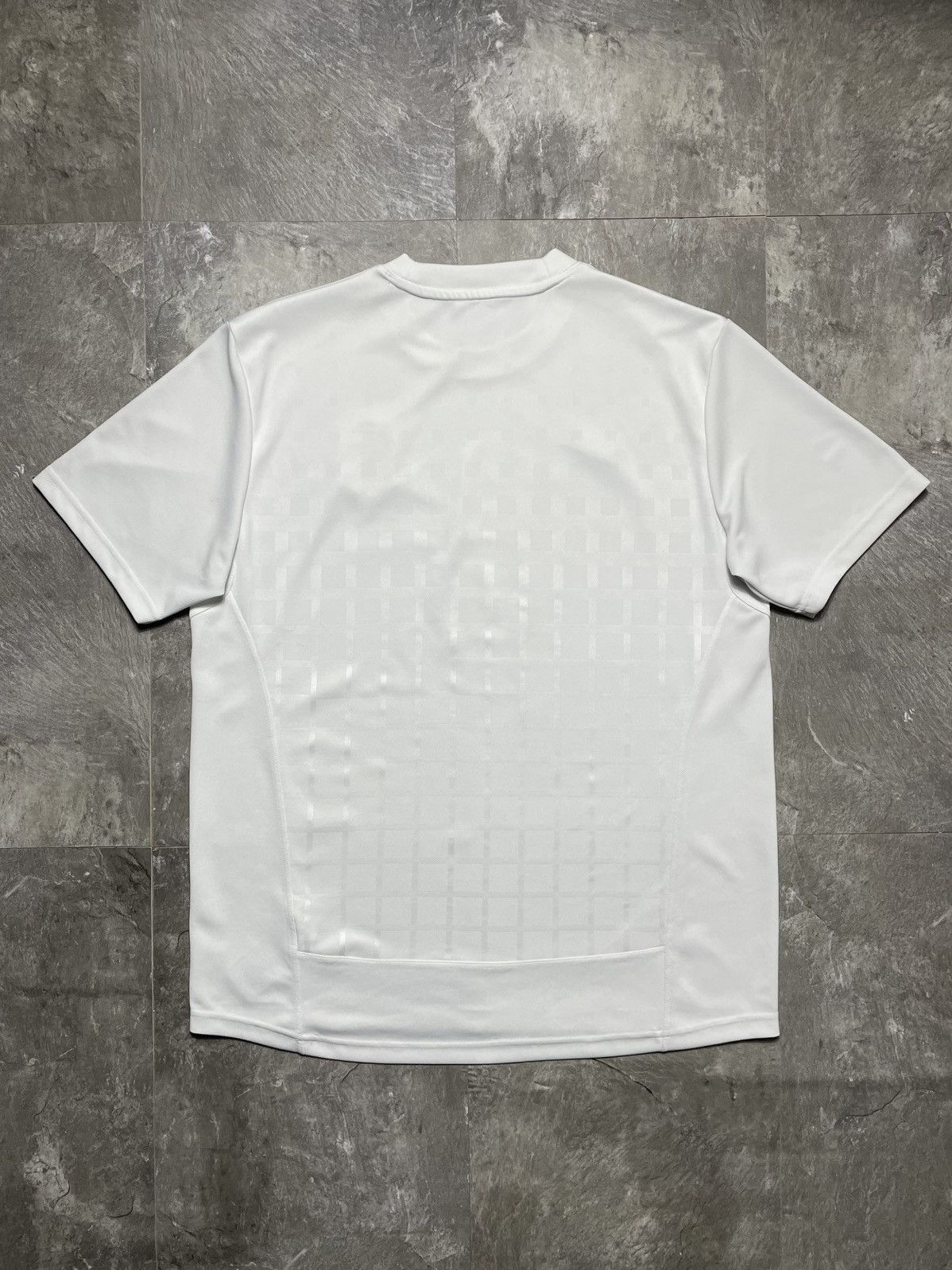 Nike Nike England O2 2011 2012 Home Soccer Jersey Rugby T-Shirt Size US L / EU 52-54 / 3 - 5 Thumbnail