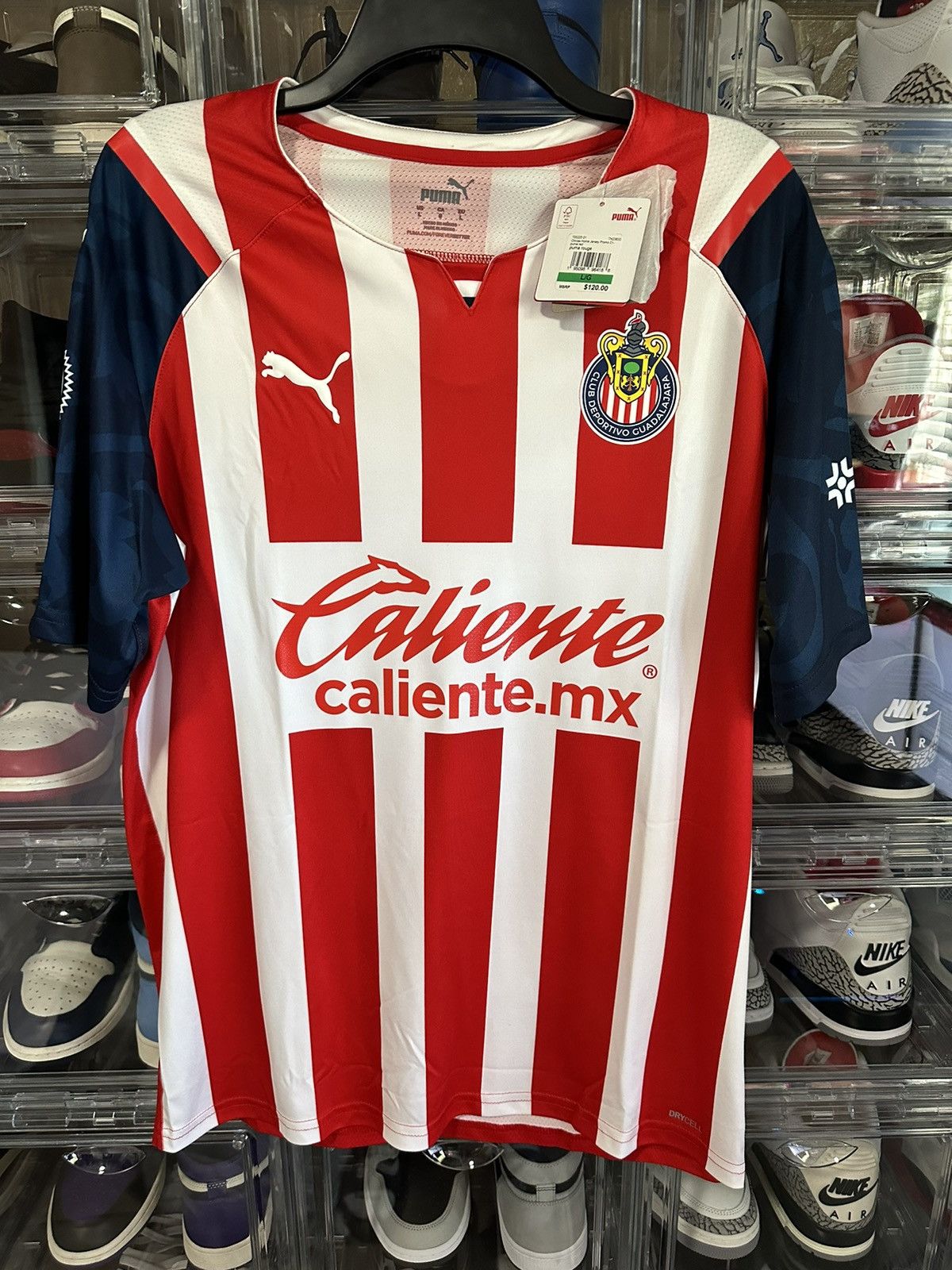 image of 2021 Puma Chivas Guadalajara Authentic Men Jersey Large New in Red