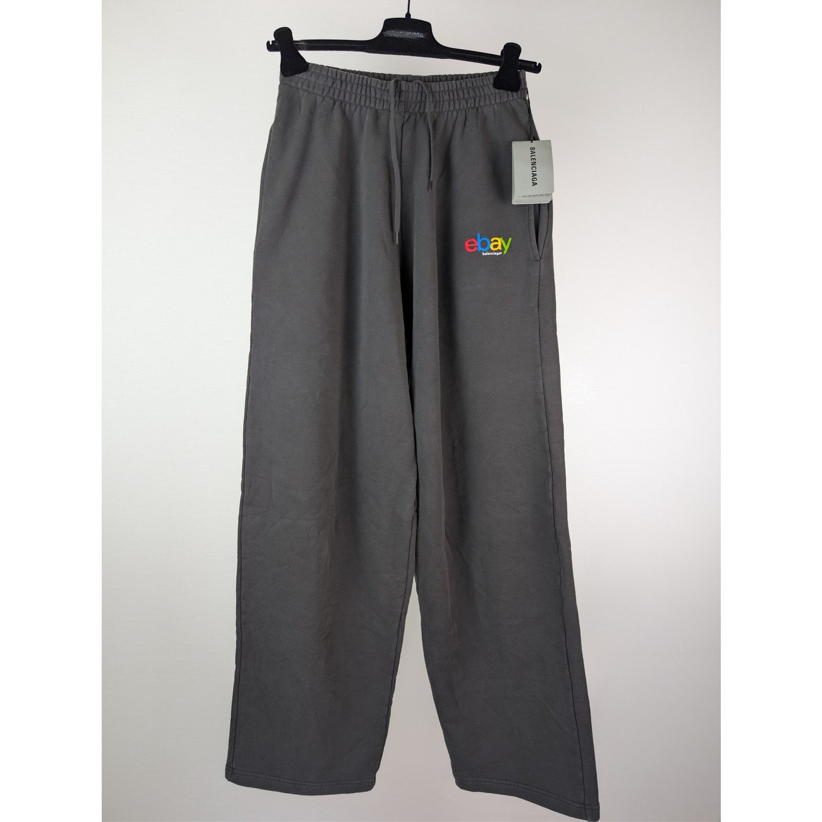 Balenciaga × eBay o1rshd1 Baggy Sweatpants in Wash Black Size US 26 / EU 42 - 1 Thumbnail