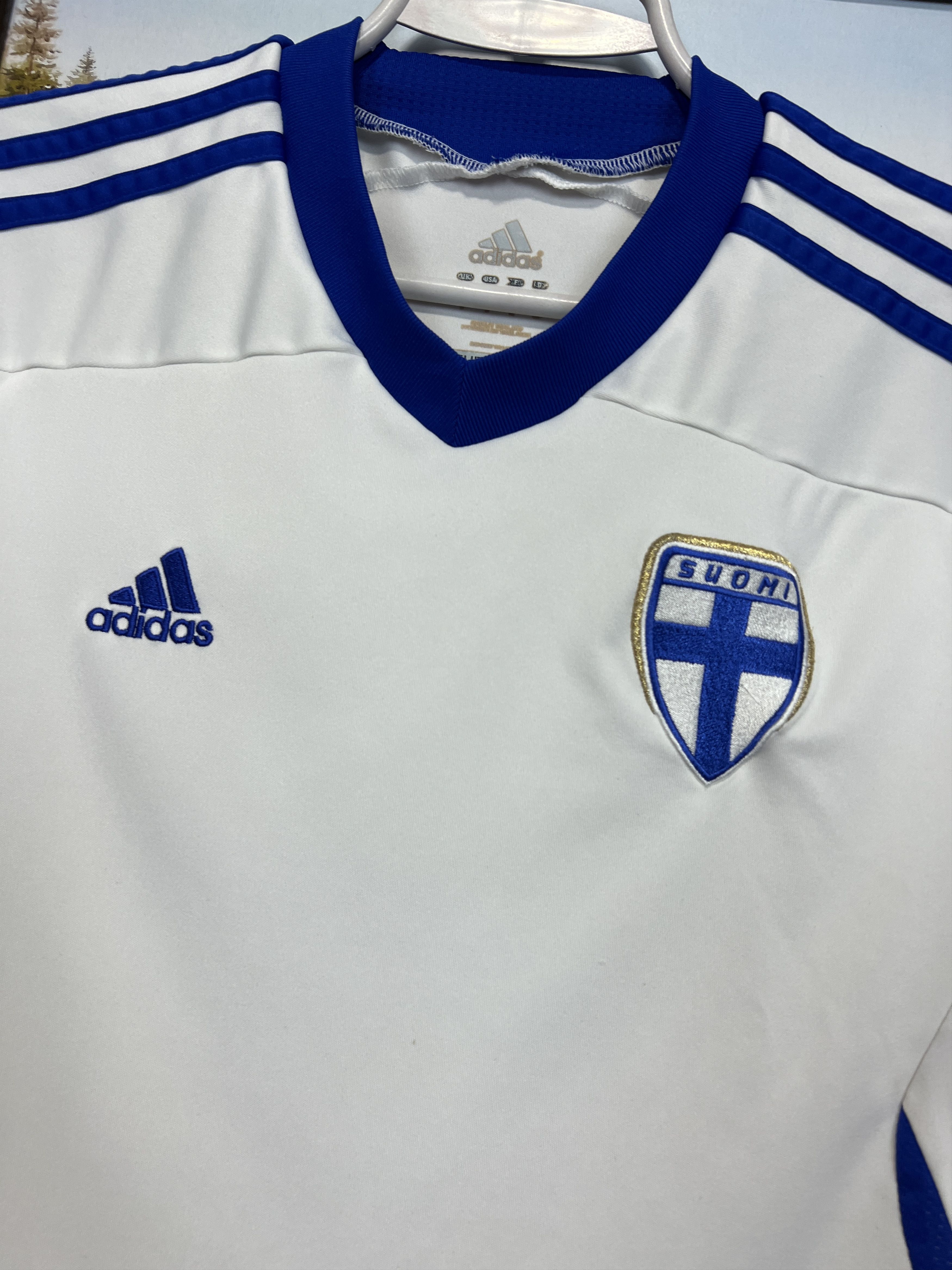 Adidas Finland Home football shirt 2011 Soccer Adidas Jersey Trikot Size S / US 4 / IT 40 - 3 Thumbnail