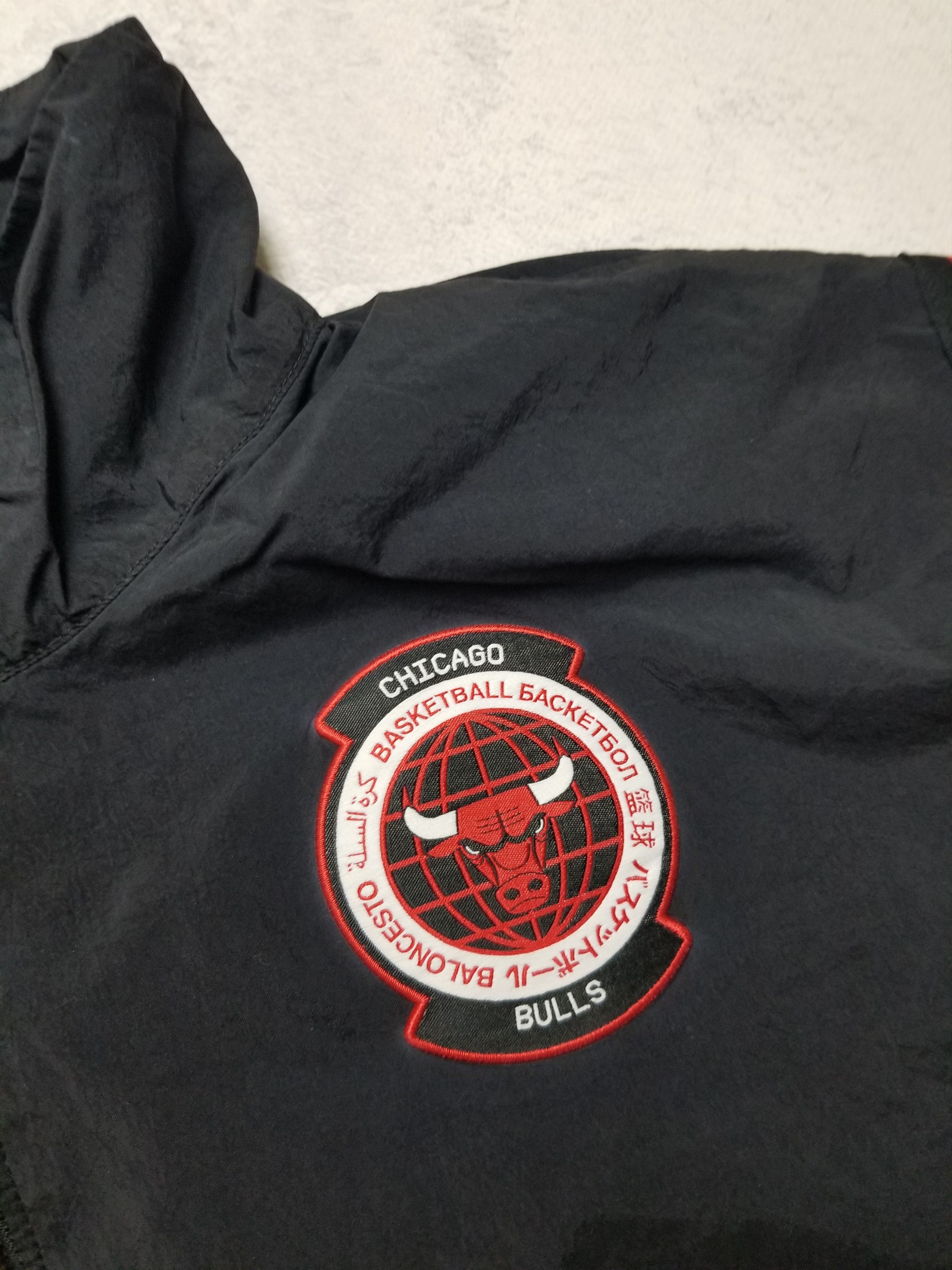 Nike NIKE NBA CHICAGO BULLS WOMEN'S TRACKJACKET ANORAK 1/2 ZIP Size S / US 4 / IT 40 - 10 Thumbnail
