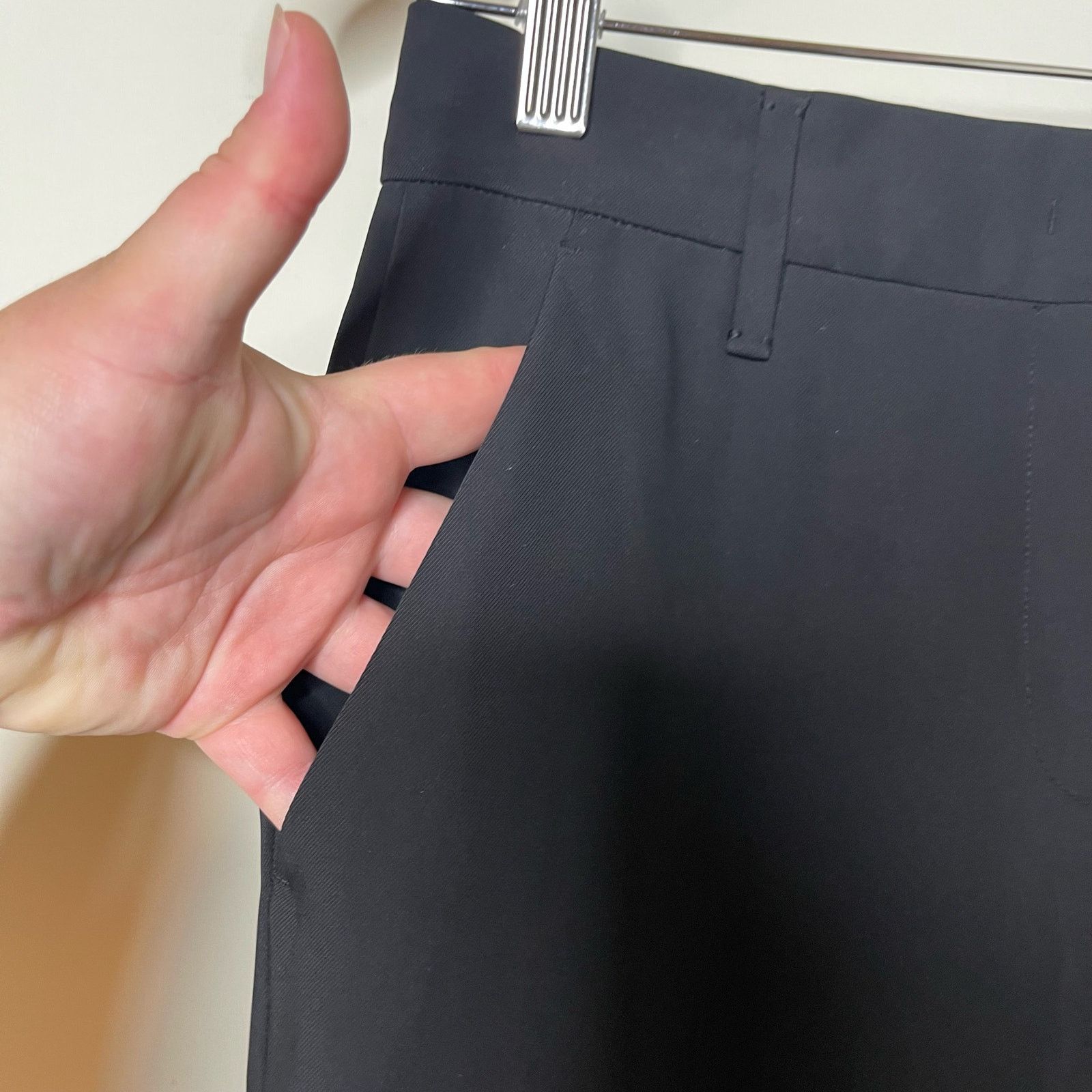 Prada Prada Mid Rise Front Pleated Dress Pants Women 38 US 2 Black Size 26" / US 2 / IT 38 - 5 Thumbnail
