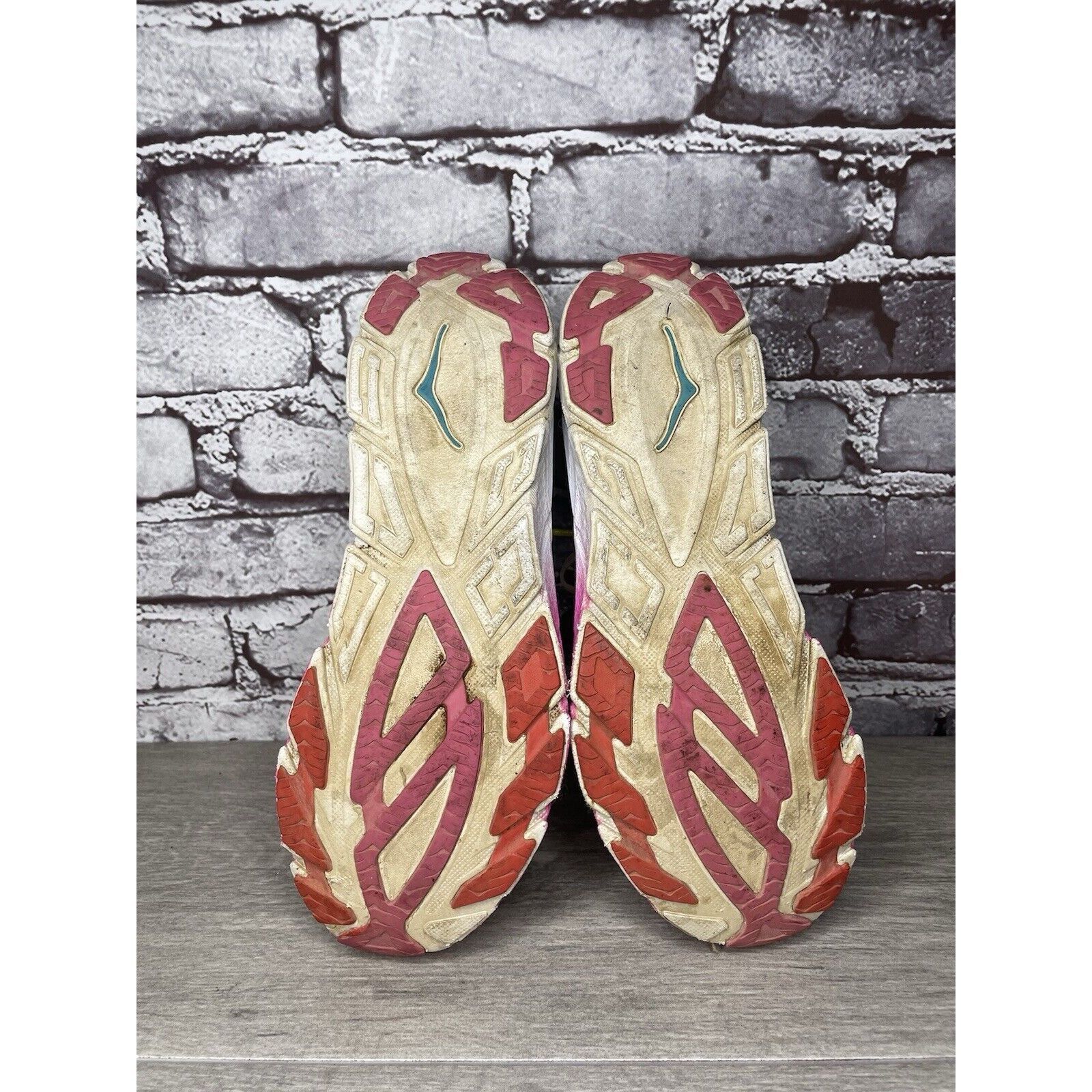 Hoka HOKA ONE TRACER Pink FUSCIA CITRUS Lace Up Sneakers Women 9M Size US 9 / IT 39 - 10 Thumbnail
