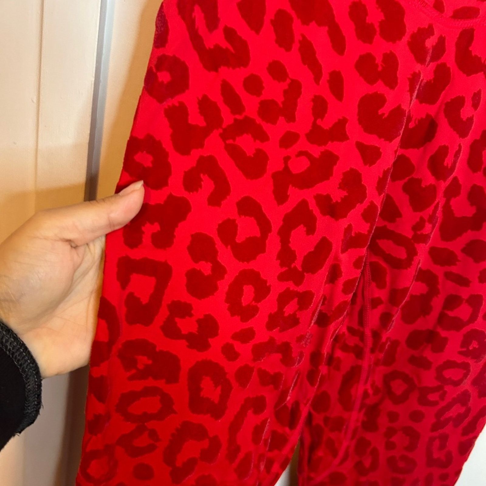 Other Balance Athletica Red Animal Print Velour Leggings Size 27" / US 4 / IT 40 - 3 Thumbnail