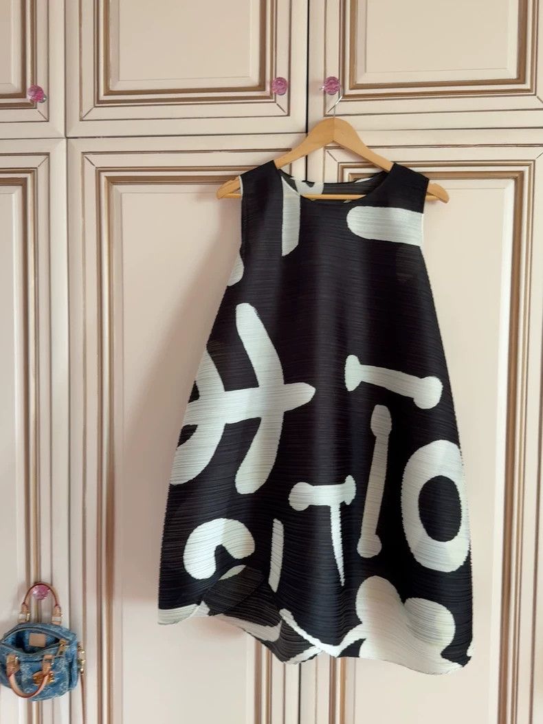 Issey Miyake Issey Miyake size:3 Black and white classic oracle bone sc Size XS / US 0-2 / IT 36-38 - 1 Thumbnail