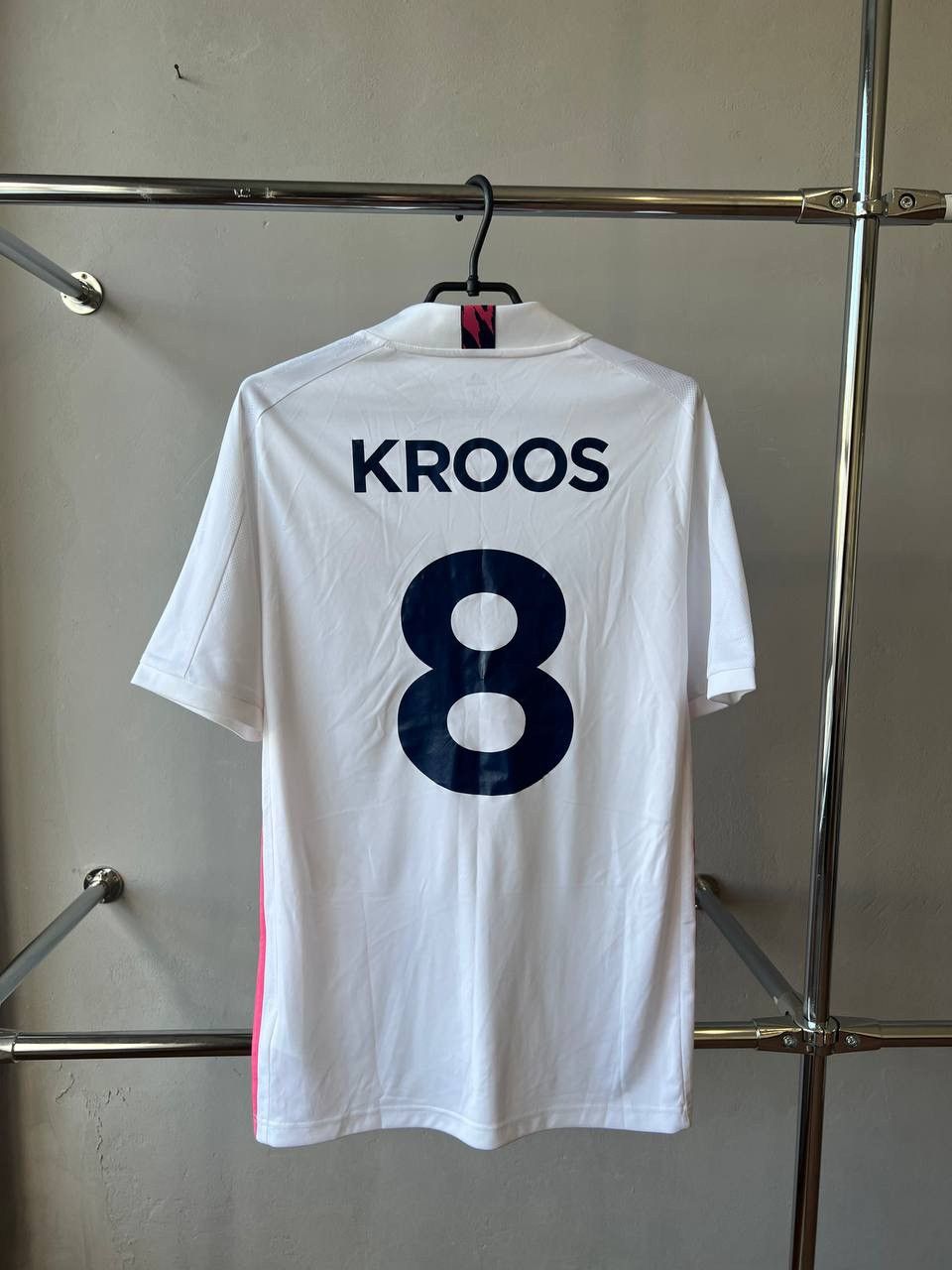 Adidas 2021 REAL MADRID #8 KROOS HOME SOCCER JERSEY FOOTBALL SHIRT Size US M / EU 48-50 / 2 - 4 Thumbnail