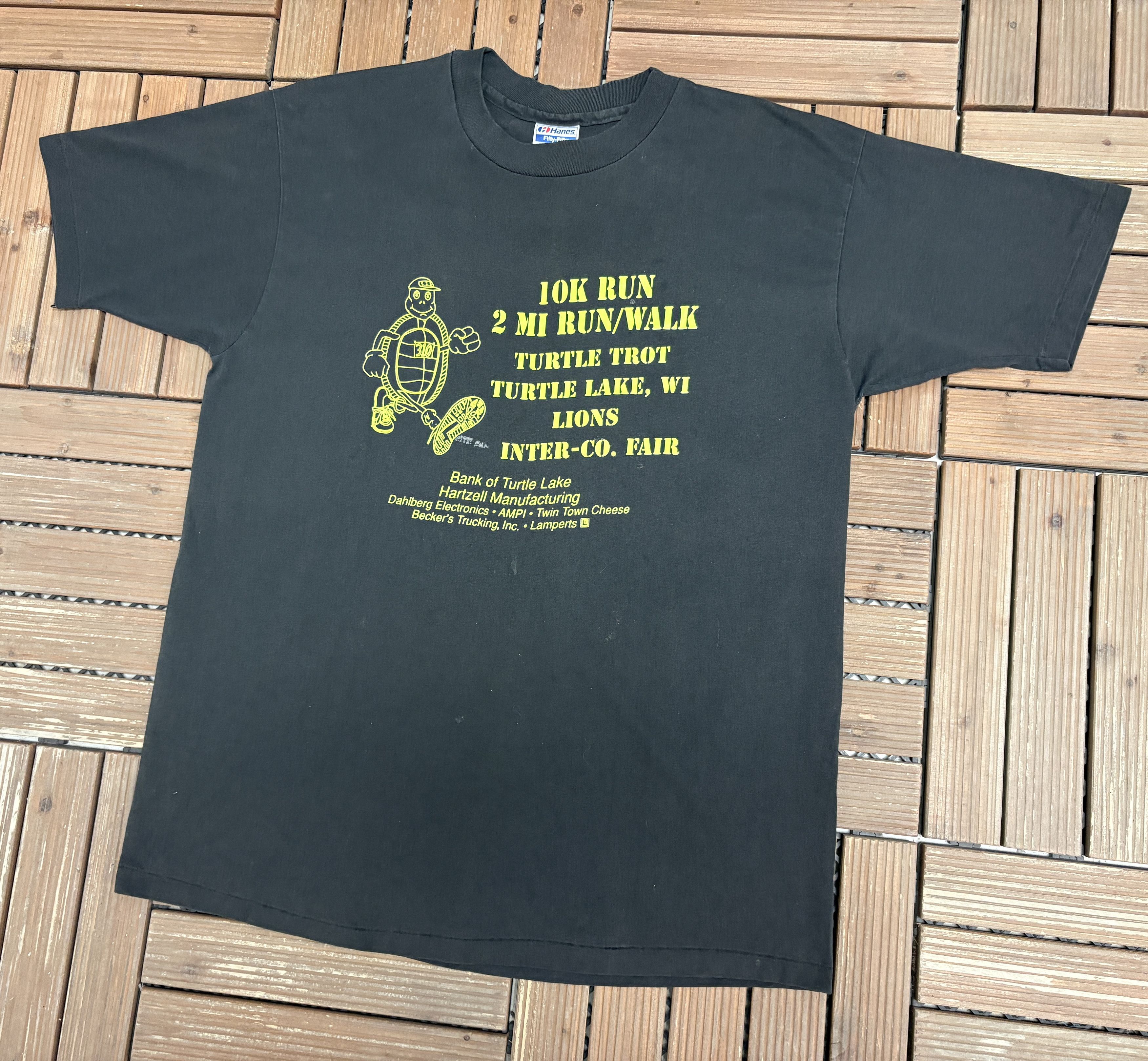 Vintage 10K Run & Turtle Trot Turtle Lake, Wisconsin Vintage T-Shirt Size US XL / EU 56 / 4 - 3 Thumbnail