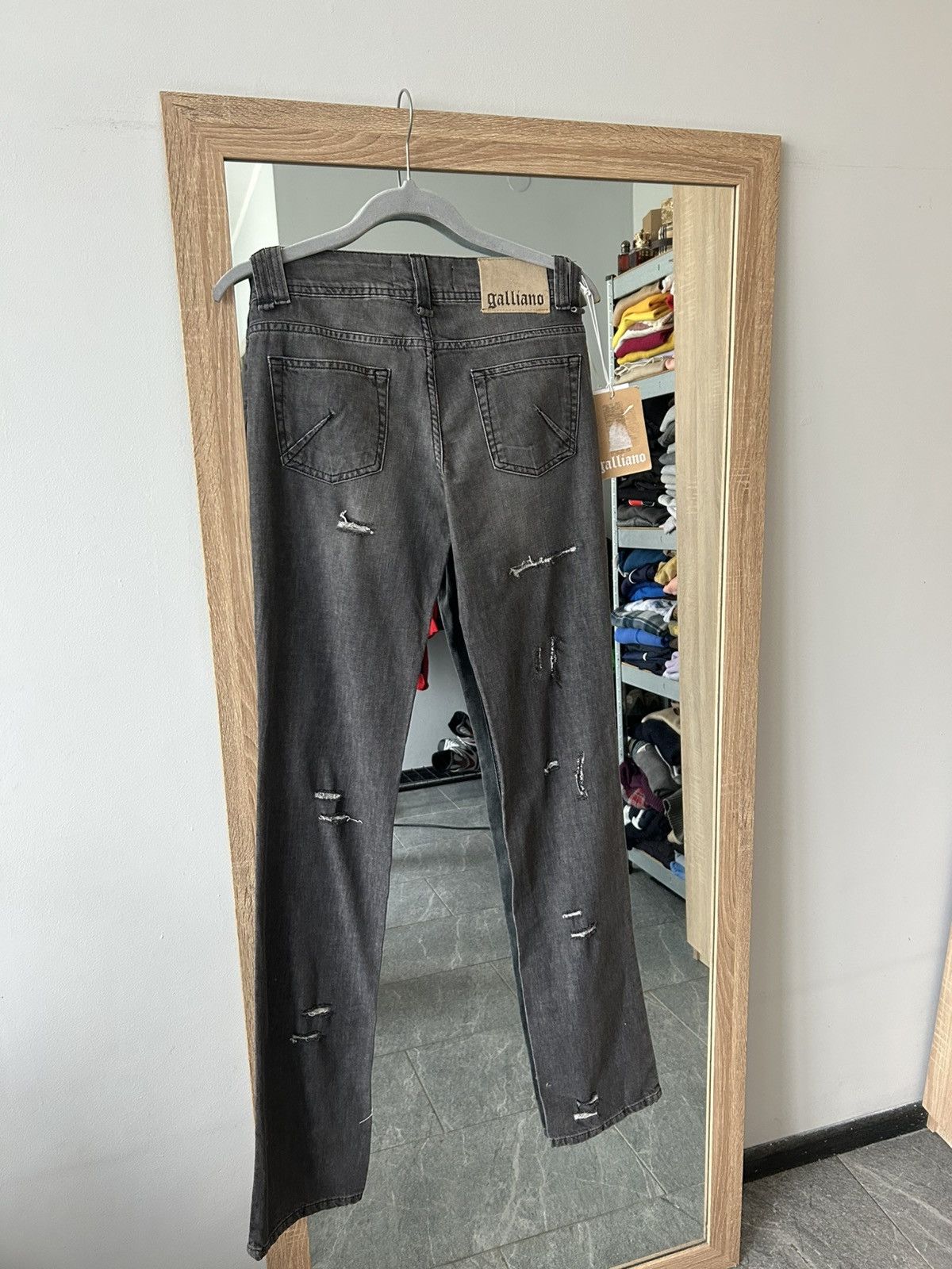 John Galliano Vintage New John Galliano Chic Gray Wash Straight Fit Jeans Size 25" / US 0 / IT 36 - 1 Thumbnail