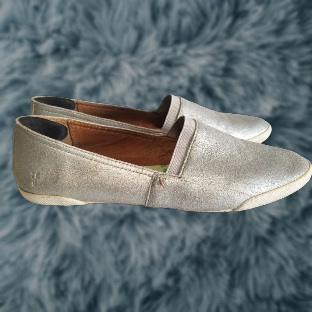 Frye Frye Melanie Slip On Metallic Gray Leather Flats Loafers Women Size 11 Slip On M Width No Insoles Vintage: No Size US 11 / IT 41 - 1 Thumbnail