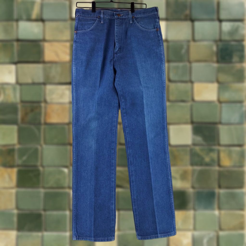 Wrangler VINTAGE Wrangler Jeans Bootcut 90s Mens 32 Inseam 34 Blue Made USA 33 x 34 Actual 32 x 33.5 Size US 32 / EU 48 - 1 Thumbnail