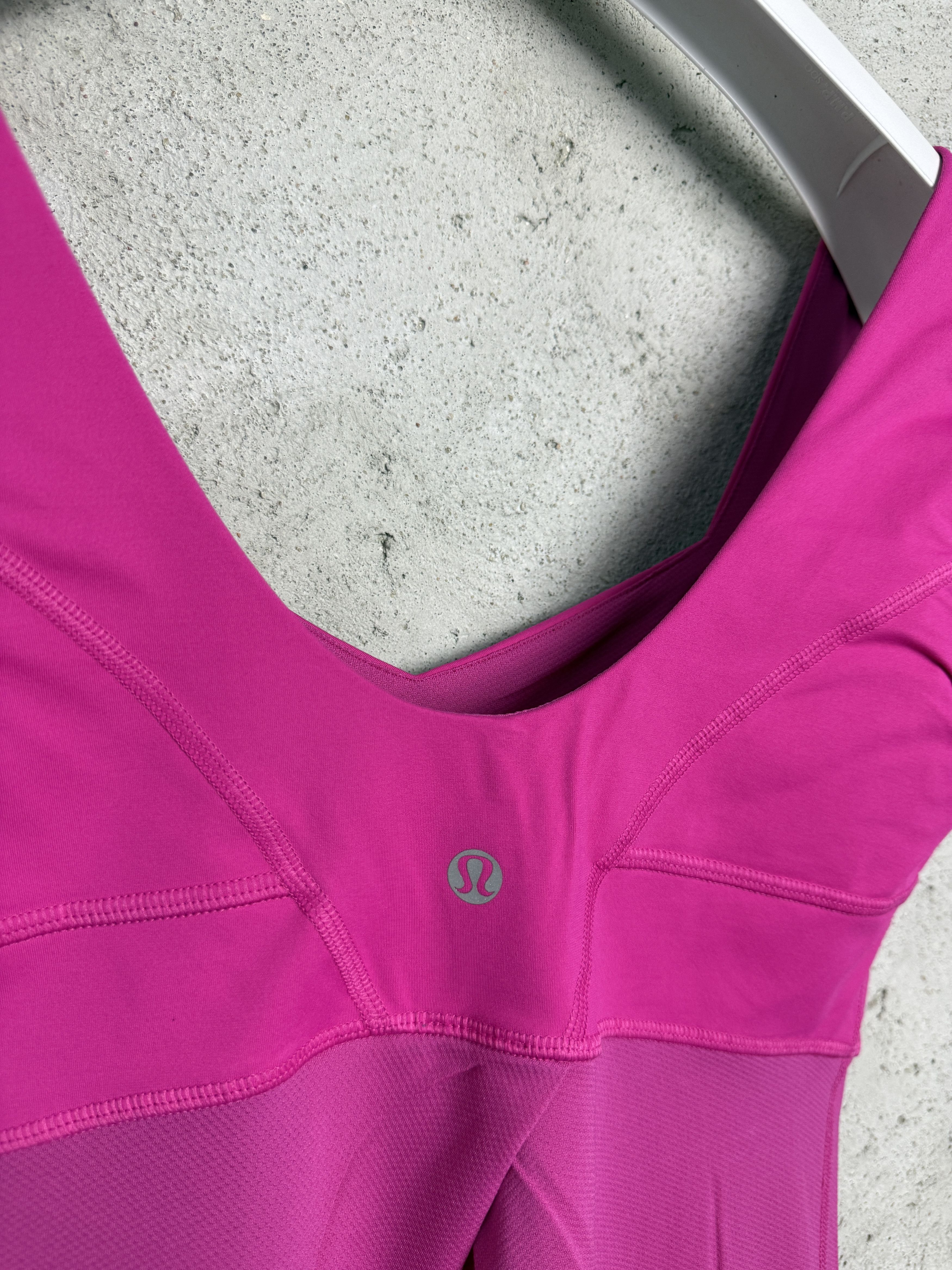 Lululemon Lululemon tank top t-shirt sport yoga gym pilates Size M / US 6-8 / IT 42-44 - 3 Thumbnail