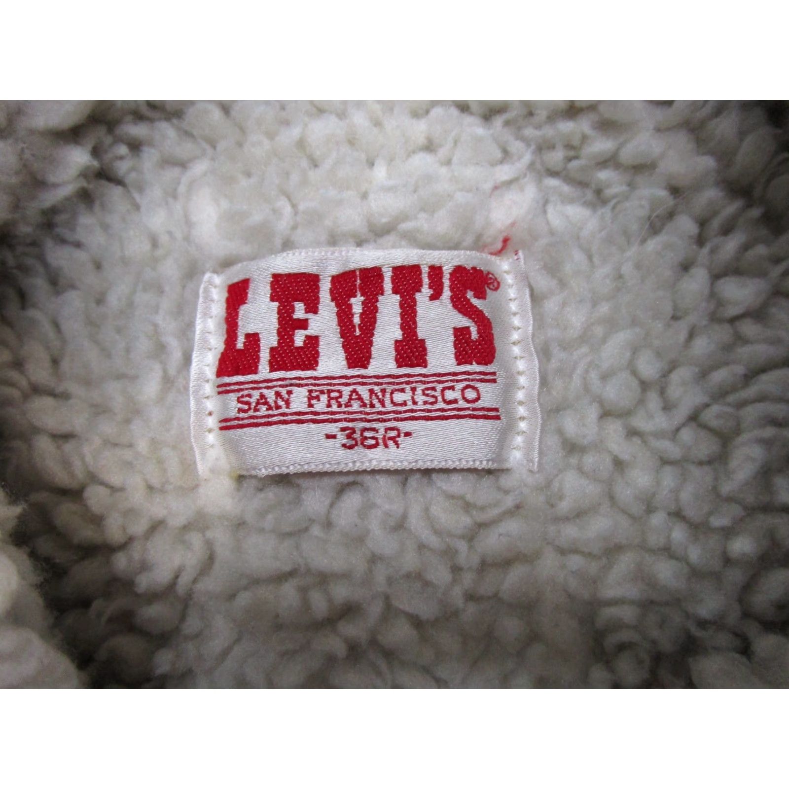 Levi's VINTAGE Levi's 80s San Francisco Trucker Denim Jacket Sherpa Lined Size 36R Men Blue Size US 36 / EU 52 - 2 Thumbnail