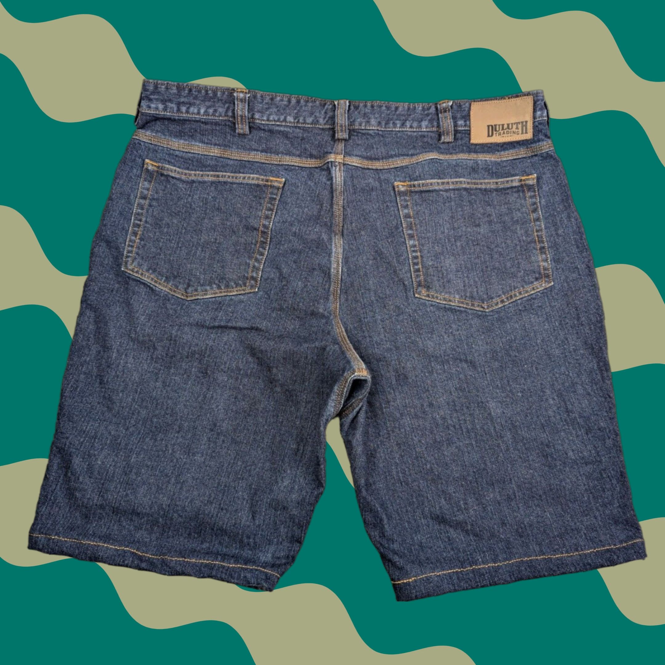Duluth Trading Company Duluth Trading Co. Men’s Blue Denim Shorts Bermuda Relaxed 40 Zip 11 Inseam Pockets Logo Size US 40 / EU 56 - 1 Thumbnail