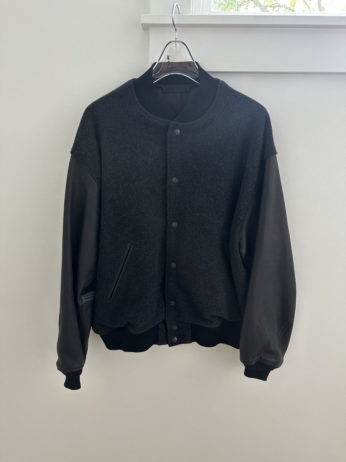 Varsity FW 22