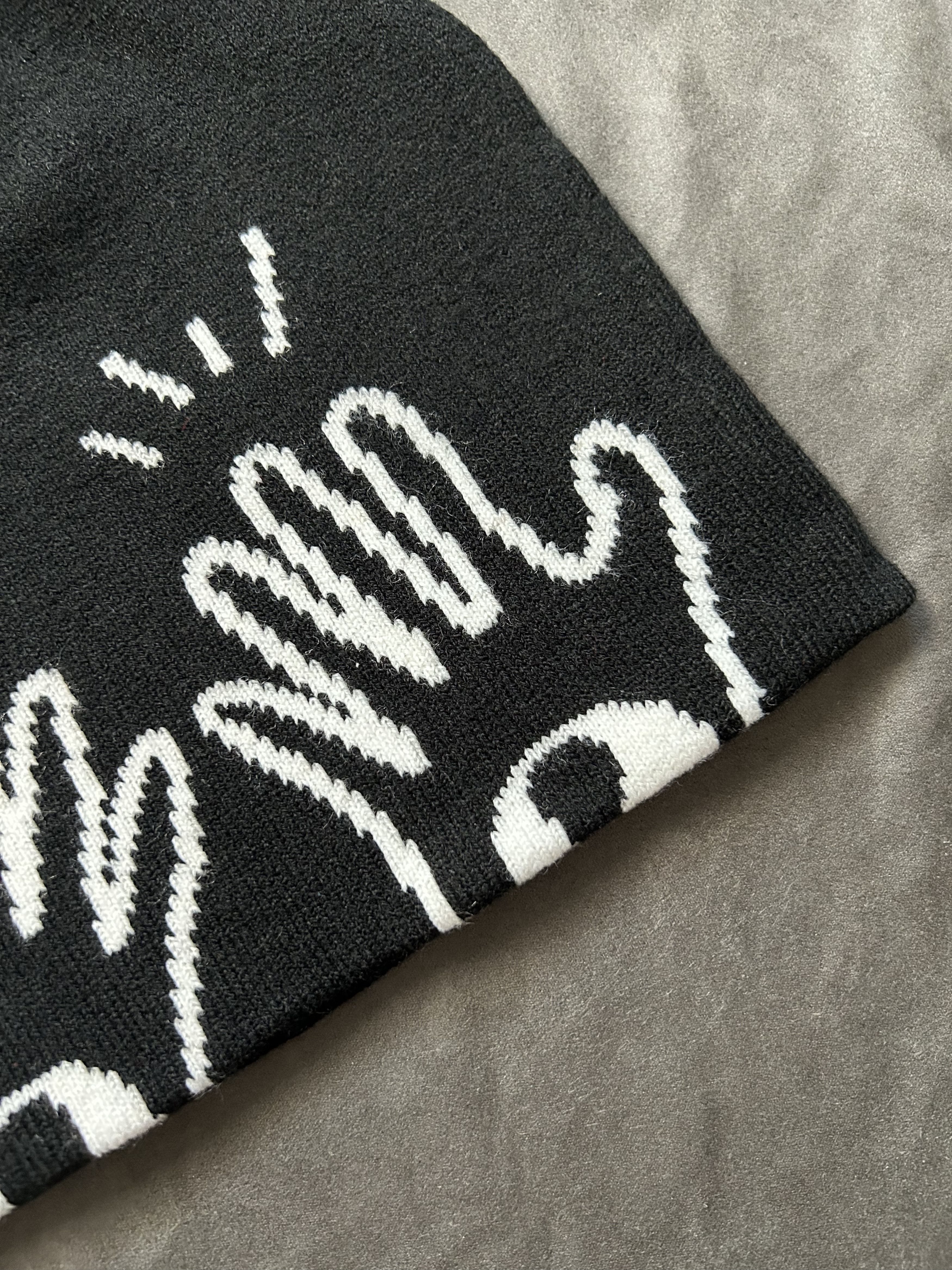 Japanese Brand High Five Graffiti Design No Cuff Knit Beanie Hat Black OS Size ONE SIZE - 3 Thumbnail