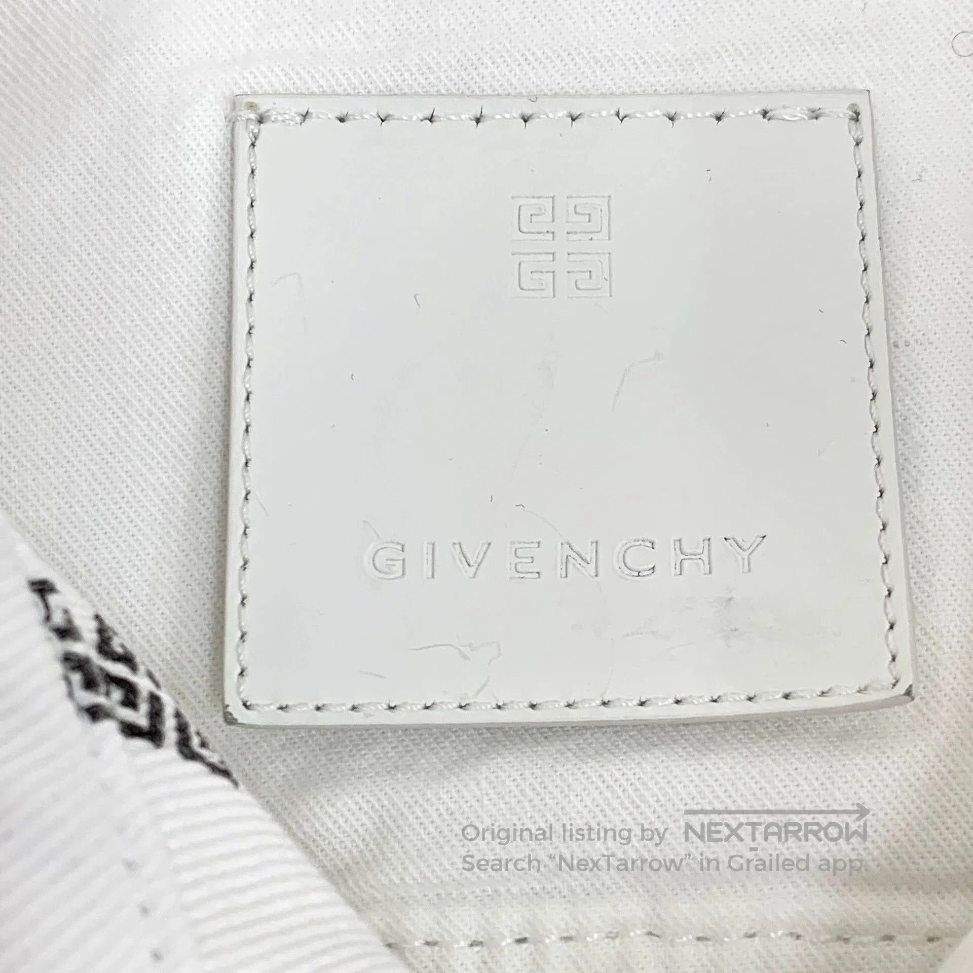 Givenchy givenchy x disney white logo jacket. Size US XXS / EU 40 - 5 Thumbnail