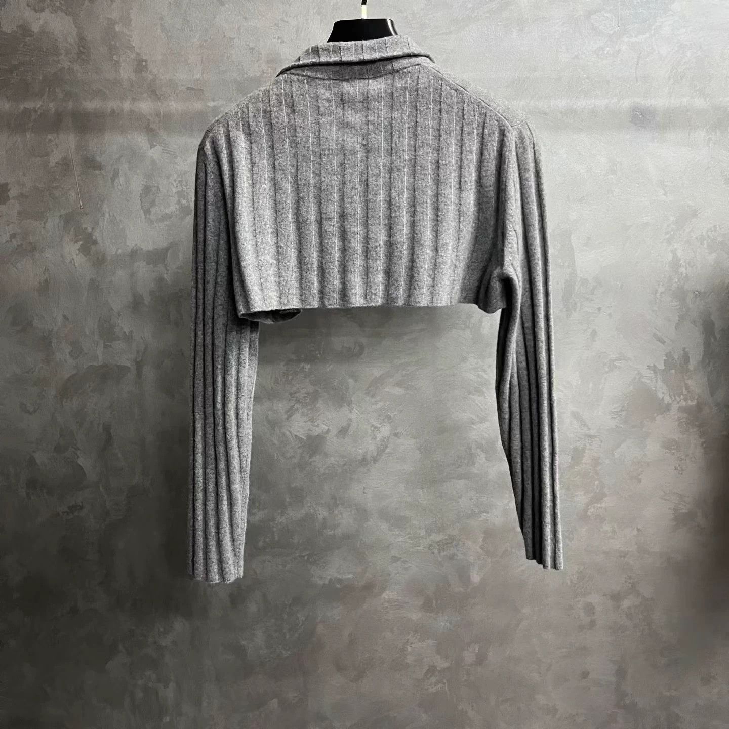 Miu Miu MIU MIU NWT cropped cashmere blend cardigan 38 Size S / US 4 / IT 40 - 2 Thumbnail