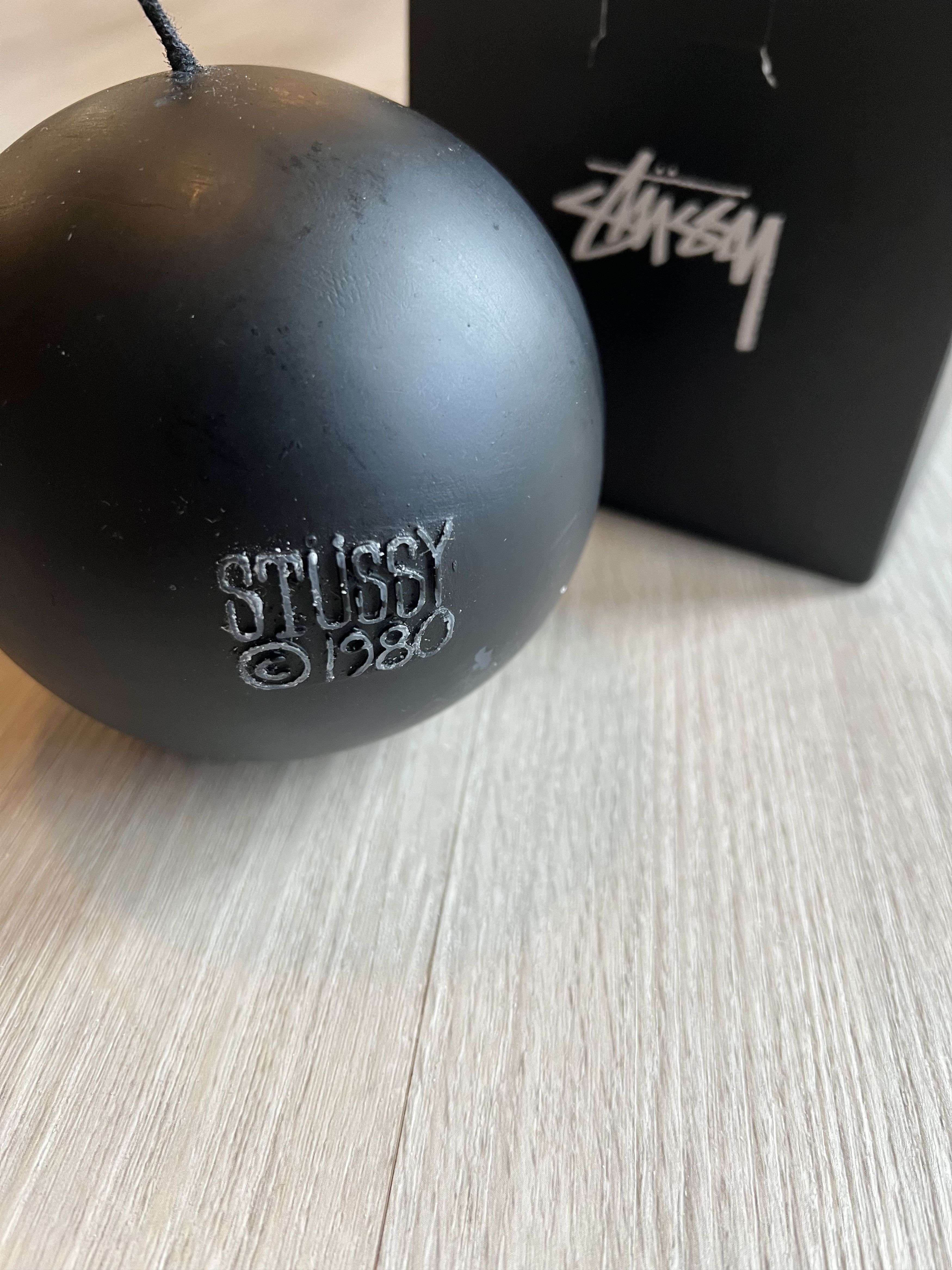 Stussy 8 Ball Candle Size ONE SIZE - 4 Thumbnail