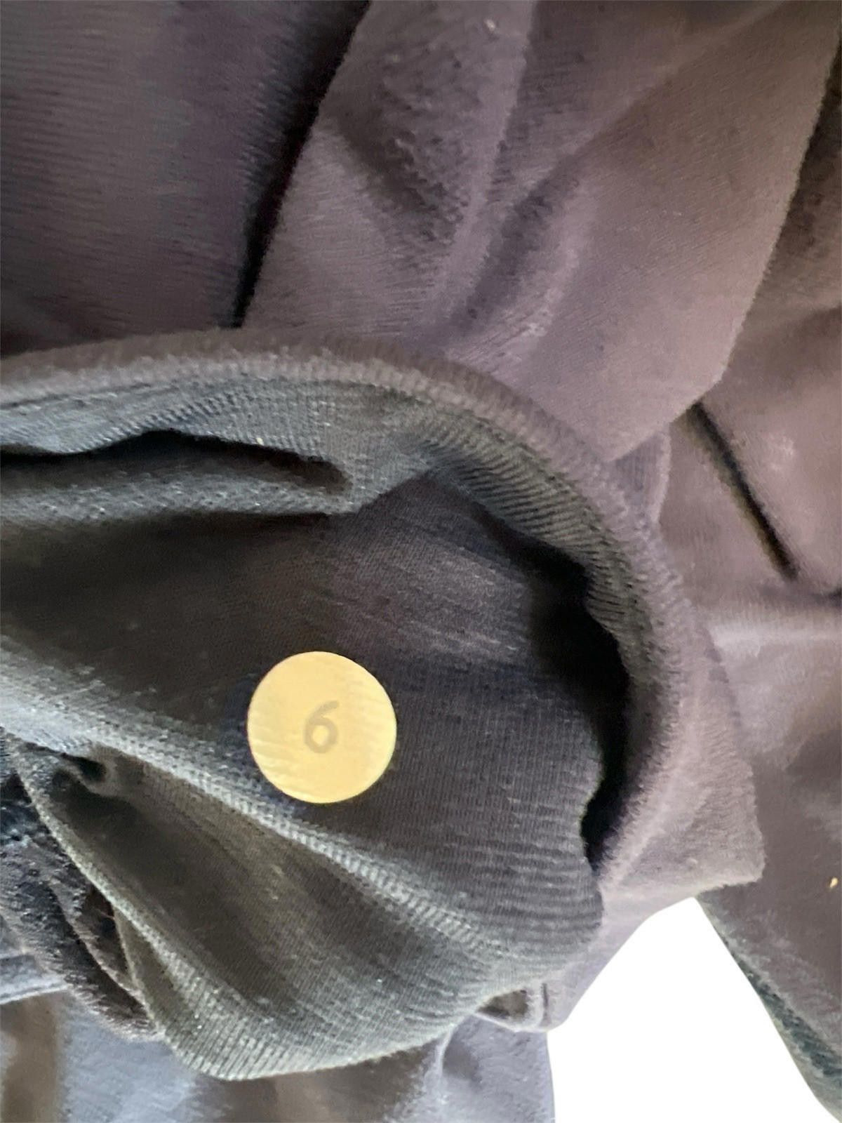 Designer Lululemon Find Your Flow Crop Leggings 23” Navy Blue Size 6 Size 28" / US 6 / IT 42 - 7 Thumbnail