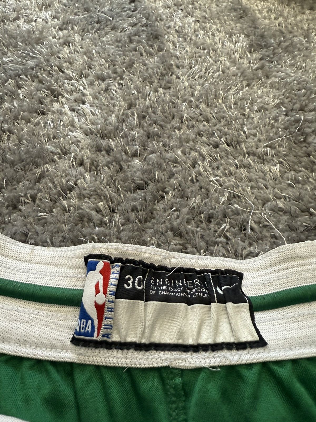 Nike Nike Boston Celtics Shorts NBA Size US 30 / EU 46 - 3 Thumbnail