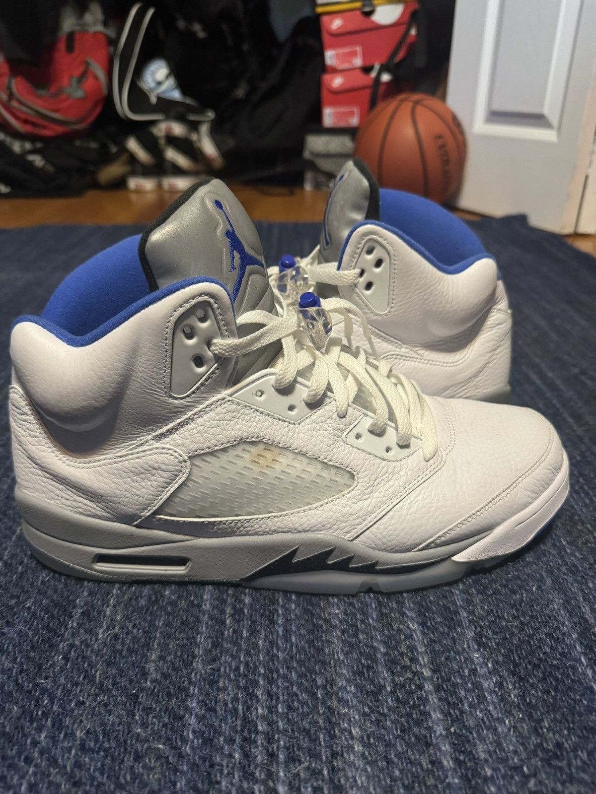 Jordan Brand Jordan 5 Retro White Stealth Size US 13 / EU 46 - 1 Thumbnail