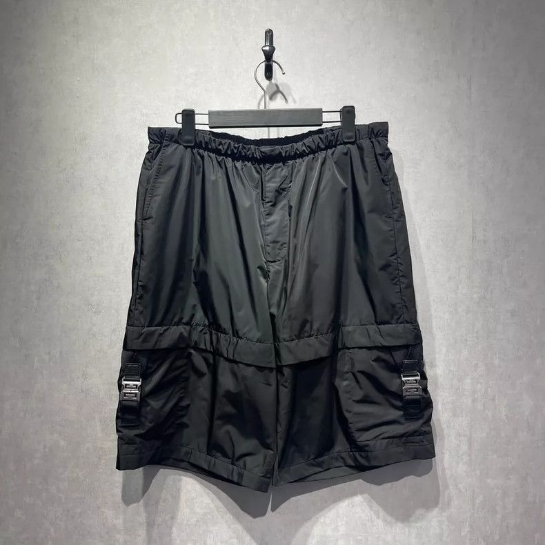 Givenchy Size50 Side Zip Pocket Short Pants