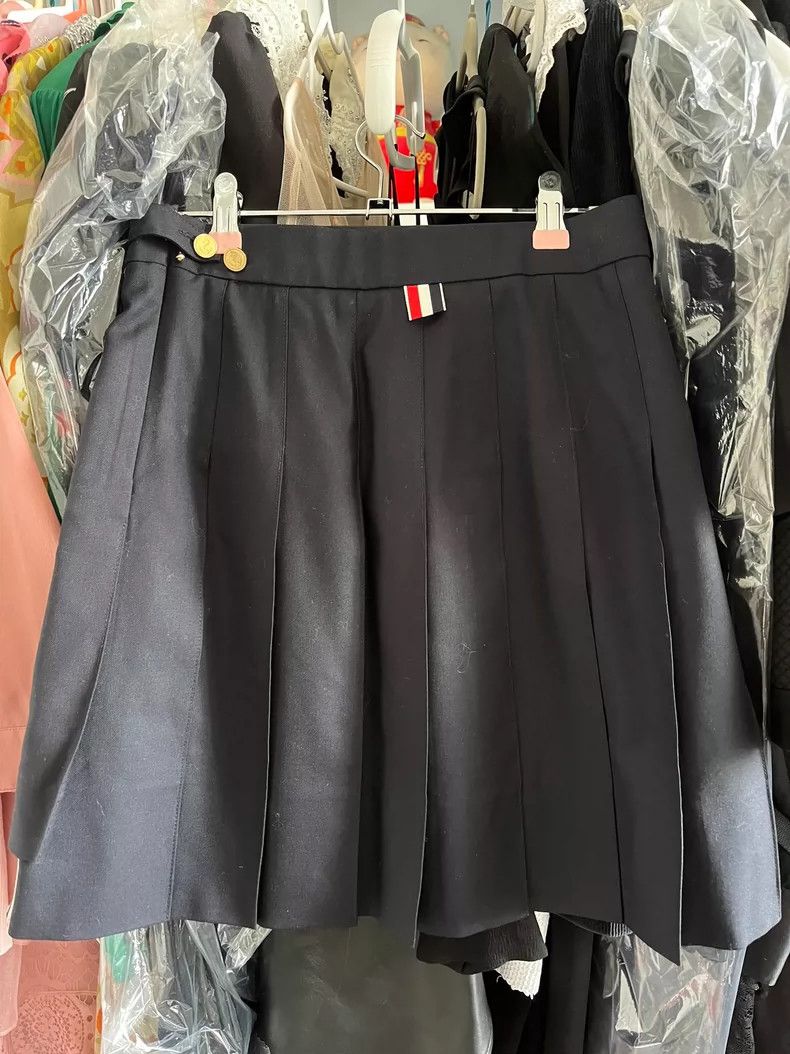 Thom Browne Thom Browne Classic pleated skirt Size 25" / US 0 / IT 36 - 2 Thumbnail