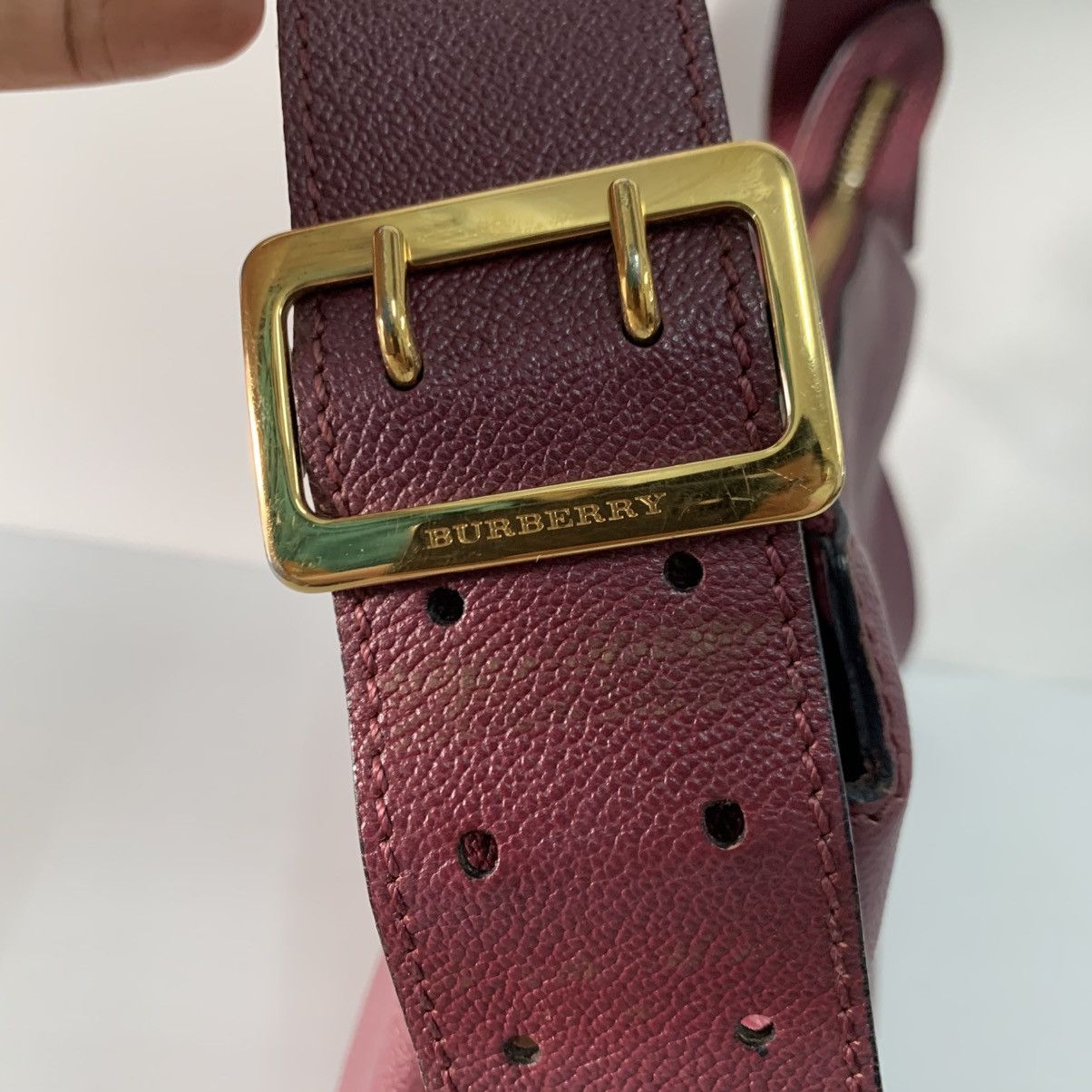 Burberry Burberry Leather Slingbag Size ONE SIZE - 14 Thumbnail