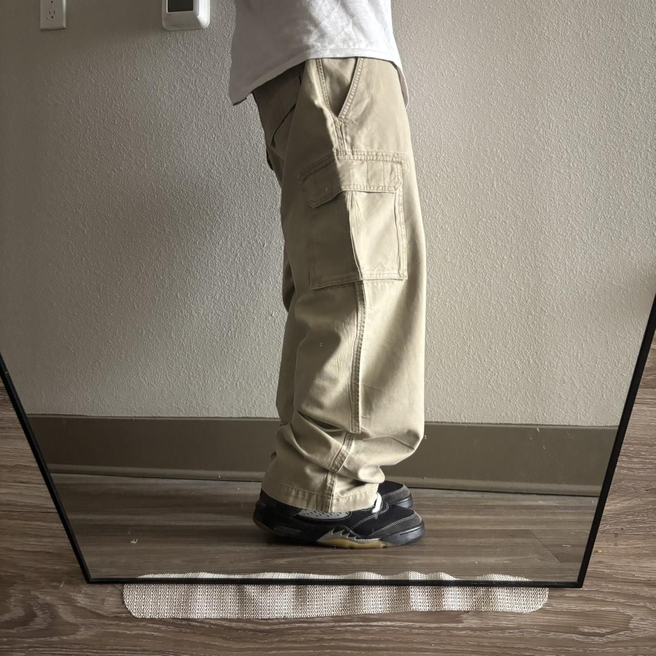 Vintage Crazy Vintage Y2K/2000s Baggy Light Khaki Skater Cargo Pants! 36x30 Size US 36 / EU 52 - 2 Thumbnail