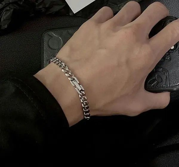 Designer × Jewelry Titanium Steel Link Chain Bracelet for Men Women Size ONE SIZE - 1 Thumbnail